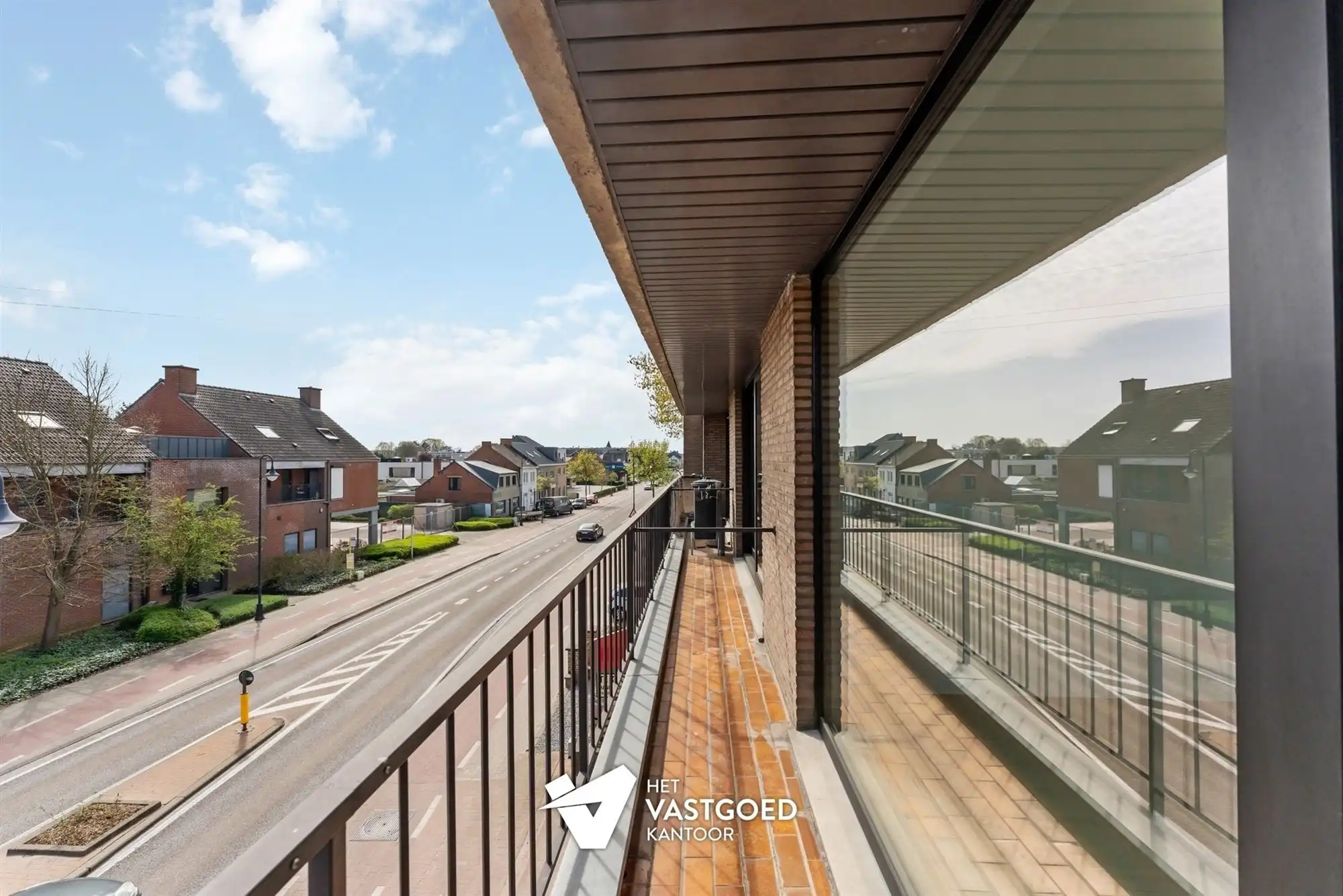 VOLLEDIG GERENOVEERD APPARTEMENT (65M²) MET 1 SLAAPKAMER, AUTOSTAANPLAATS EN GARAGEBOX TE HEUSDEN-ZOLDER foto 14