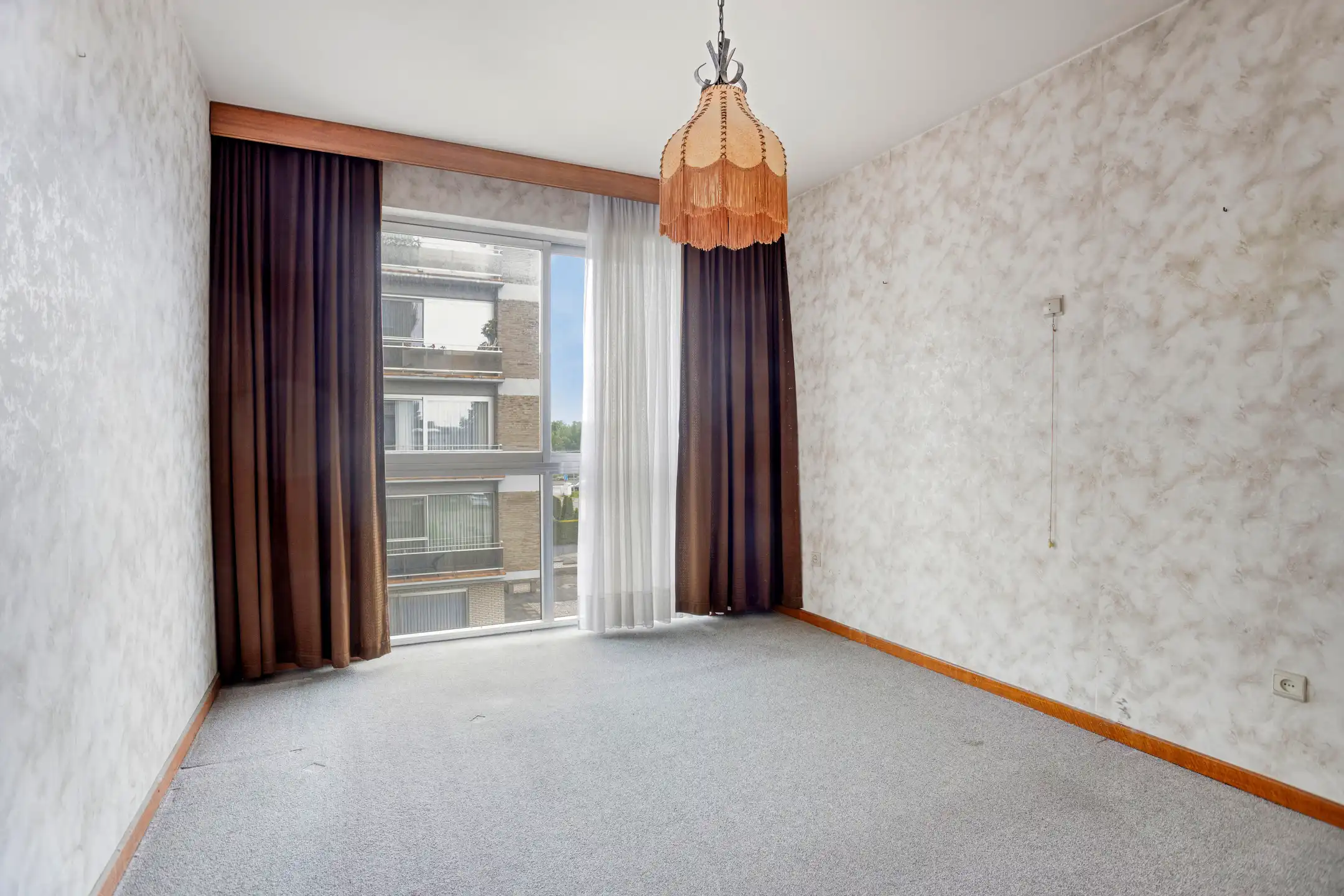 Te renoveren appartement met 3 slaapkamers foto 8