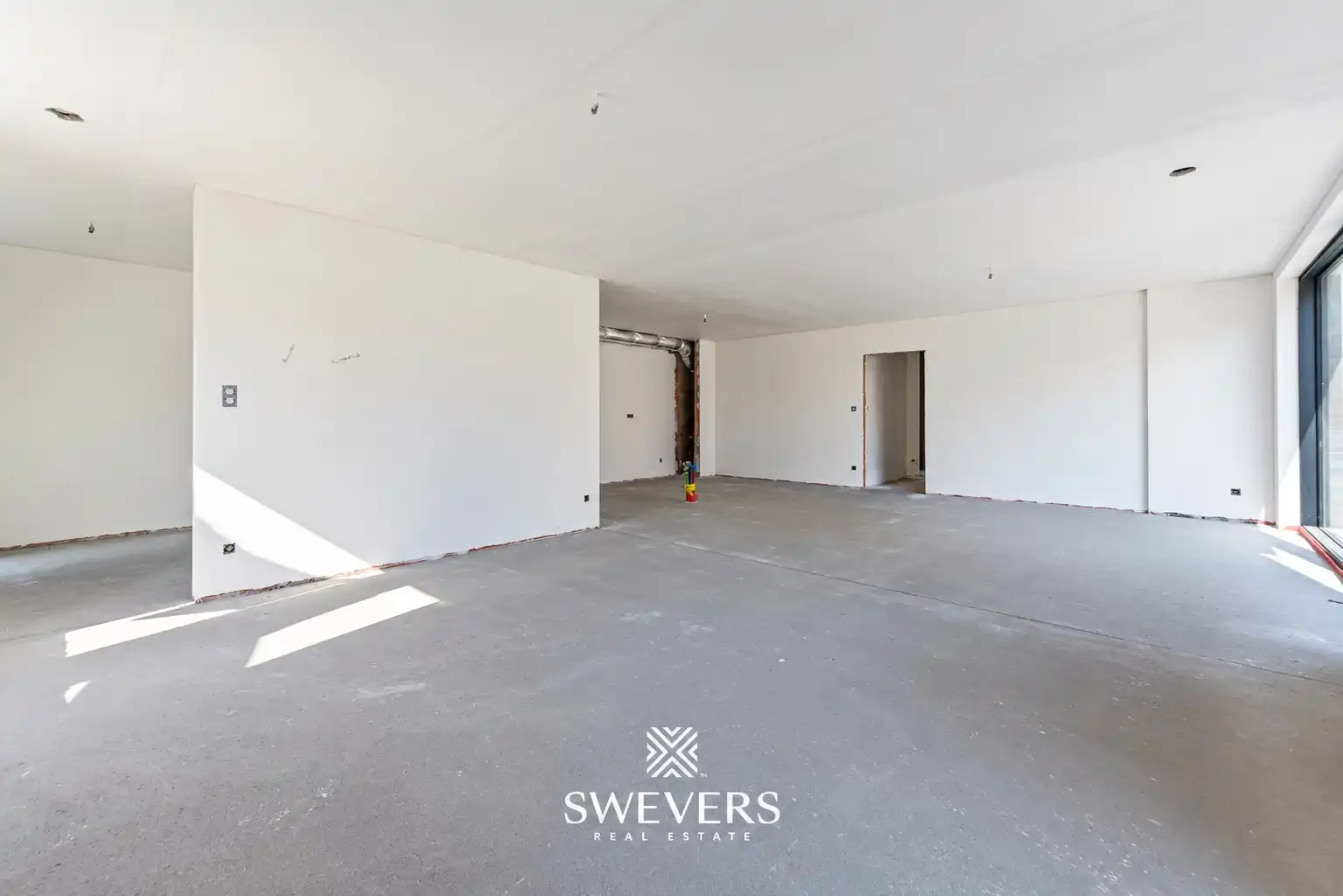 Gelijkvloers 3-slaapkamer appartement met eigen inkom en 2 terrassen in Houthalen foto 7