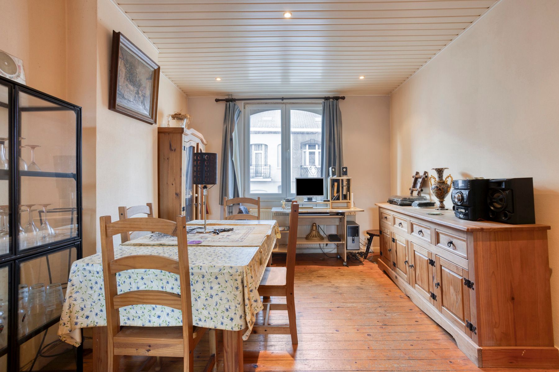 Te renoveren woning met zeer goede ligging! foto 6