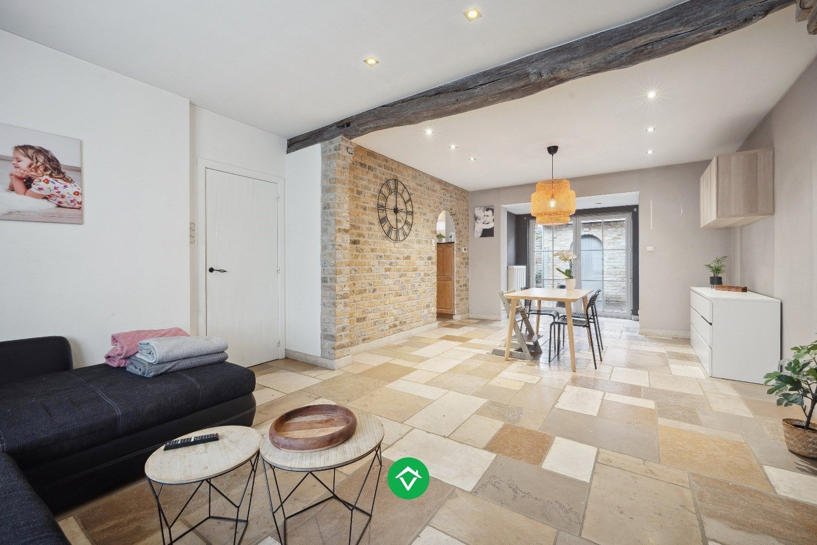Instapklare woning met 3 slaapkamers en welness te Eernegem foto 2