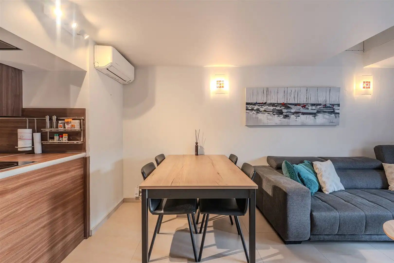 Instapklaar Duplexappartement in Centrum Middelkerk foto 22