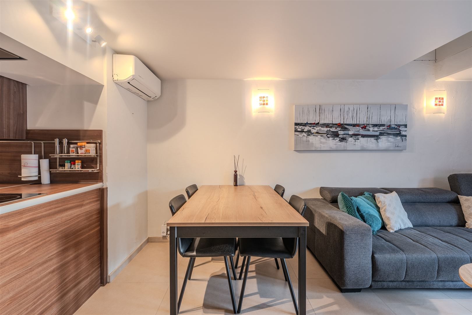 Instapklaar Duplexappartement in Centrum Middelkerk foto 22