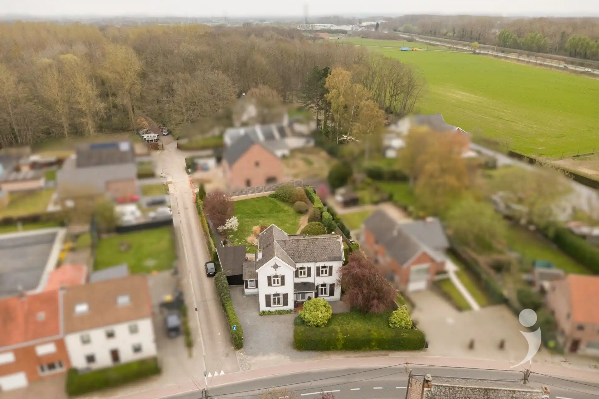 Statige woning op een mooi perceel! foto 26