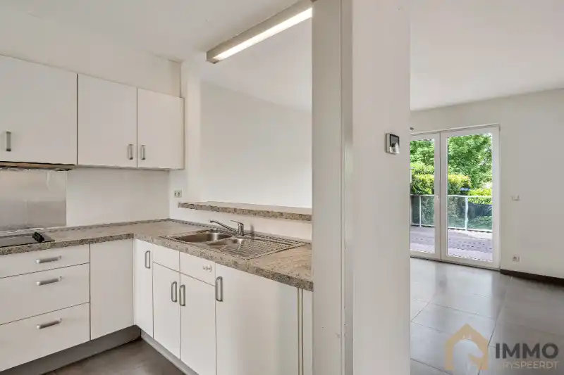 Te koop in Staden – Instapklare energiezuinige gezinswoning met garage, tuin en kelder foto 3