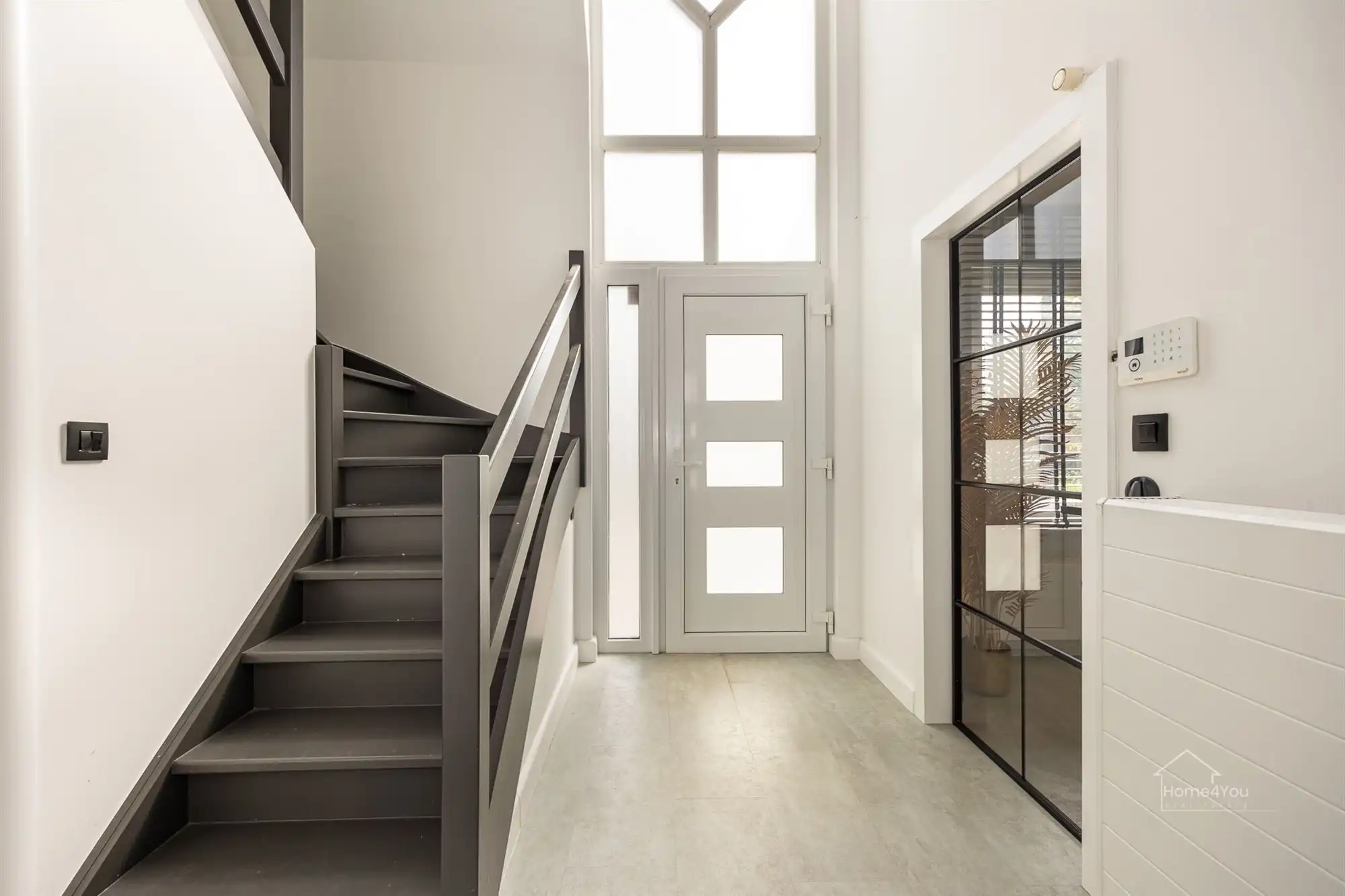 Moderne villa met 3 slaapkamers en zwembad te Waasmunster! foto 3