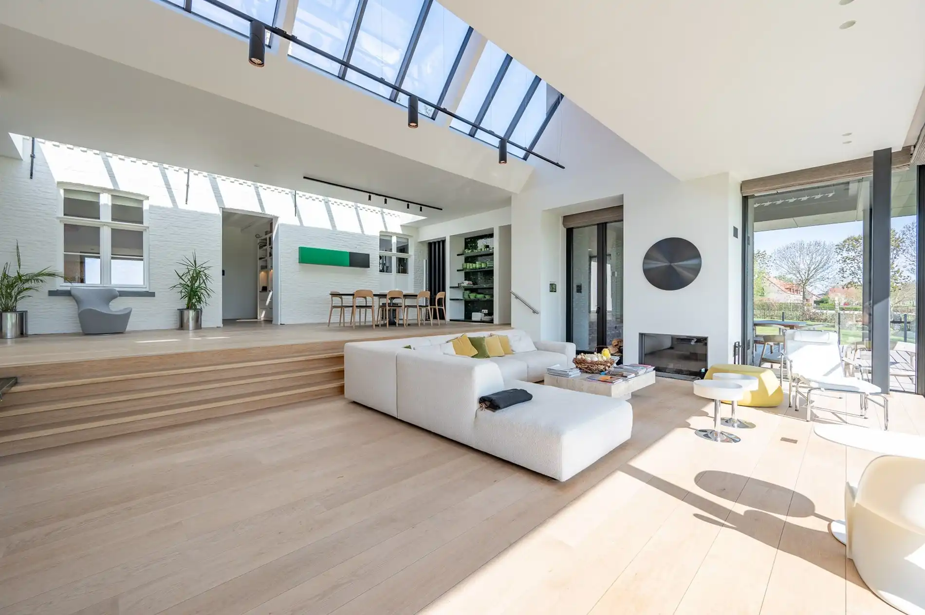 Uniek eigendom met adembenemende zichten gelegen op een perceel van ongeveer 3000 m². foto 9