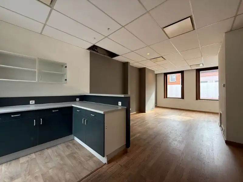 Lichtrijk duplexappartement met terras op wandelafstand van de Markt foto 7