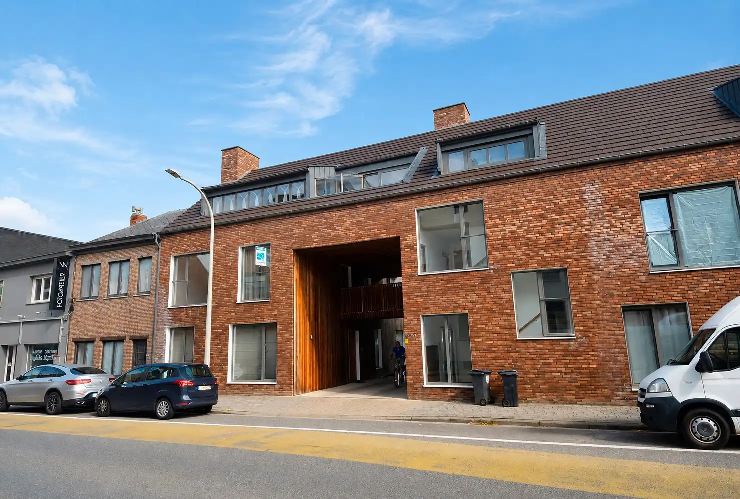 APPARTEMENT MET 2 SLK, TERRAS EN PARKING! foto {{pictureIndex}}