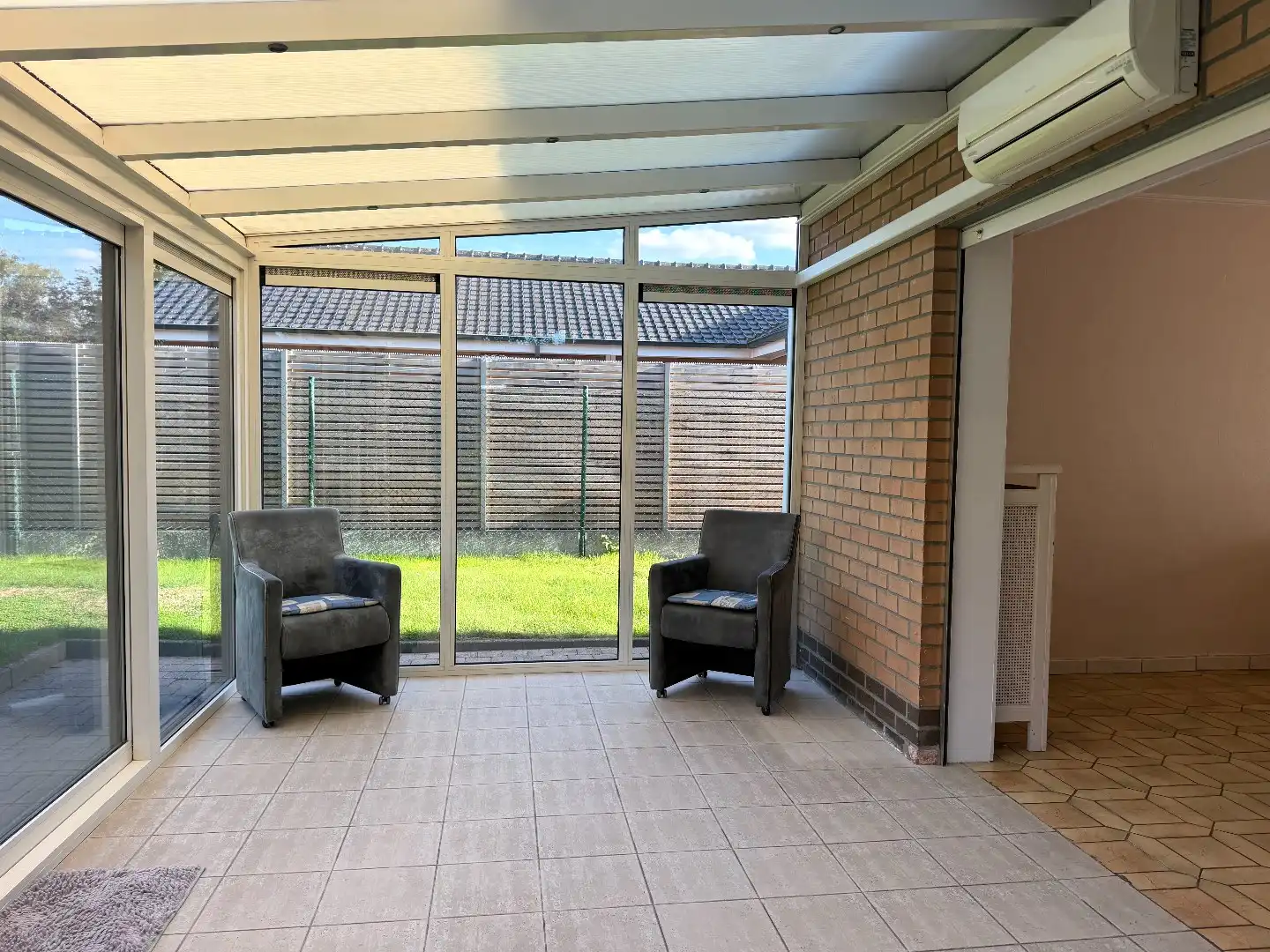 Gelijkvloerse woning met ruime tuin te koop op 720 m² in De Wijnberg te Wevelgem foto 8
