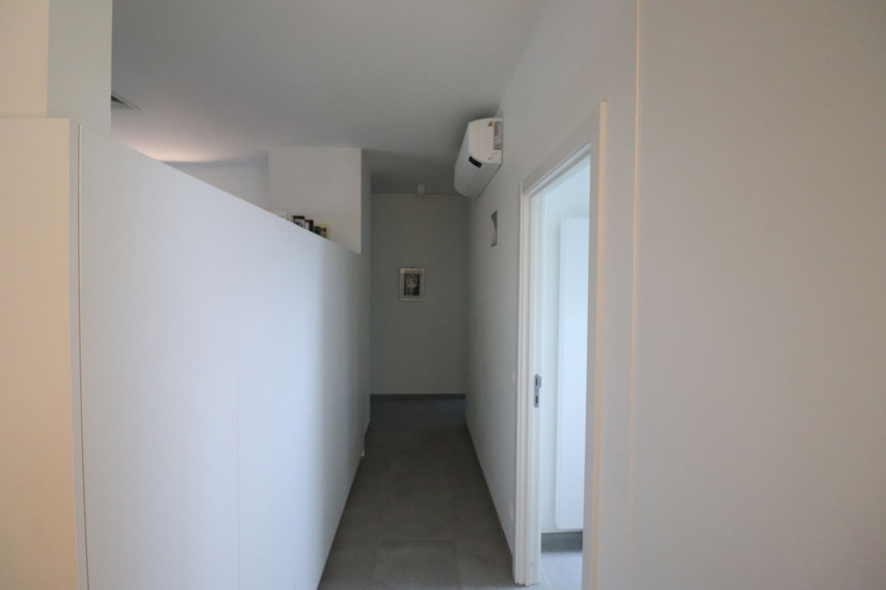 Modern en energiezuinig 2-slaapkamerappartement met carport en ruim terras. foto 7