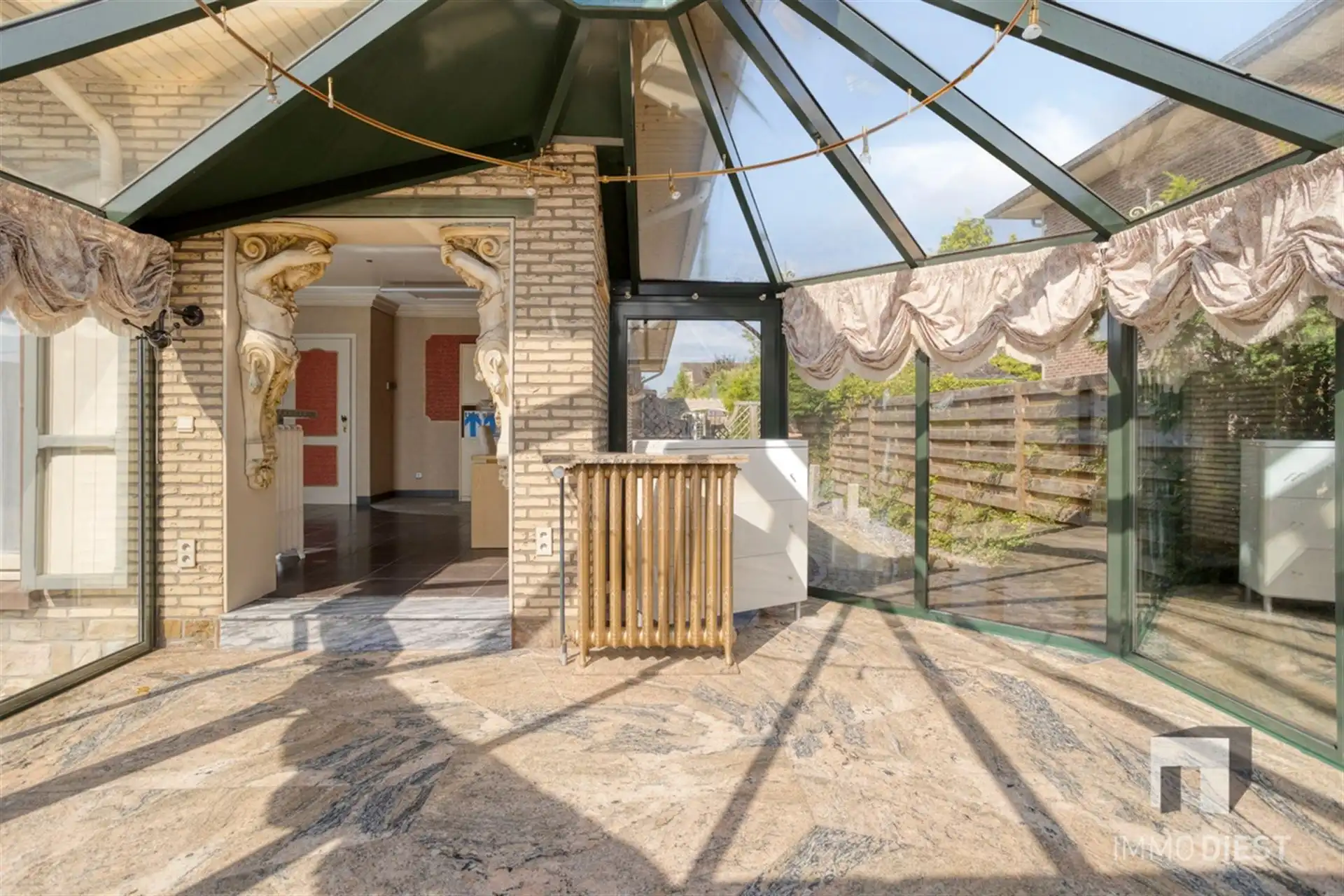 Verzorgde woning met gelijkvloerse indeling. Uw zaak aan huis mogelijk! foto 21