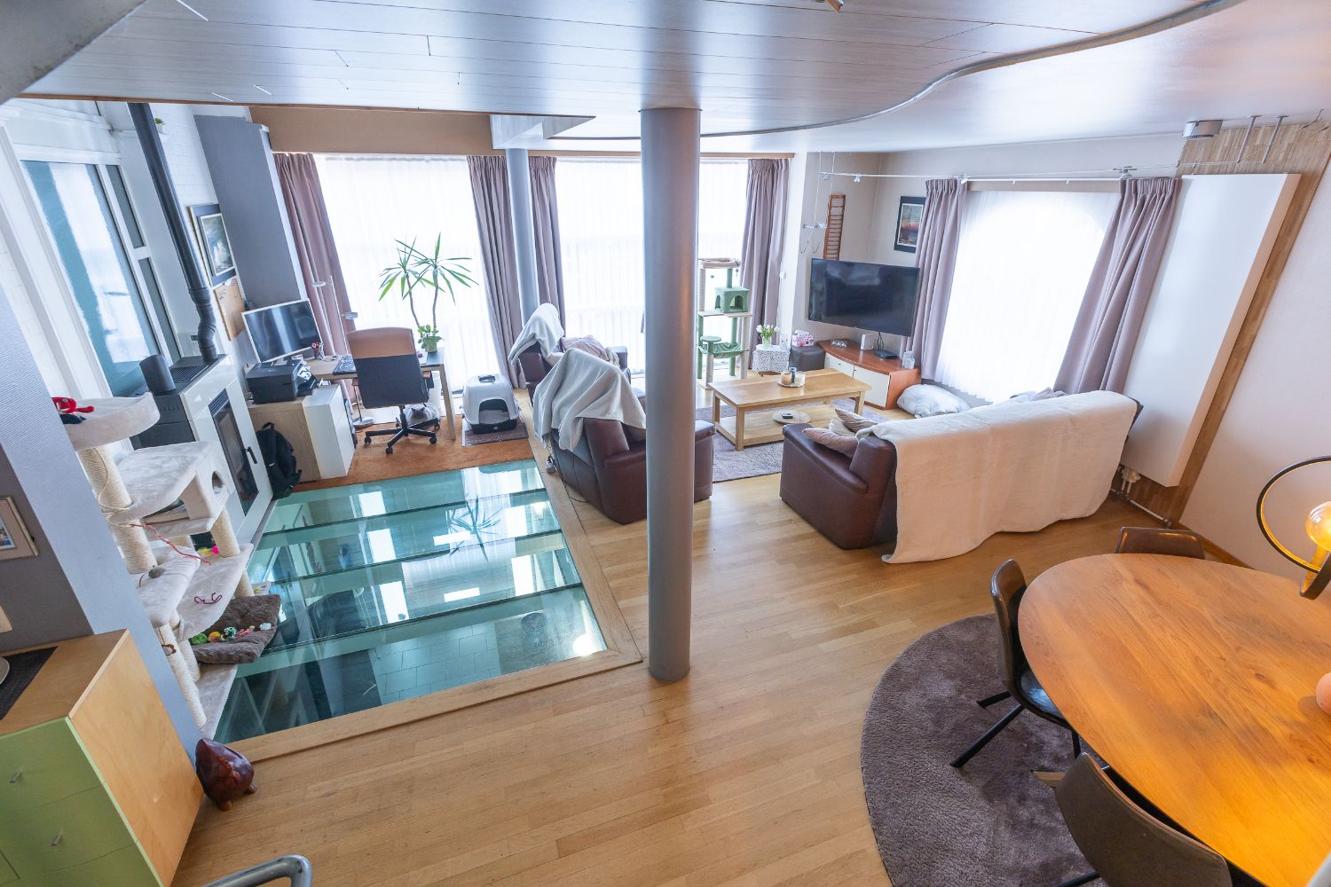 Ruime Bel-etage woning in Oostende foto 5