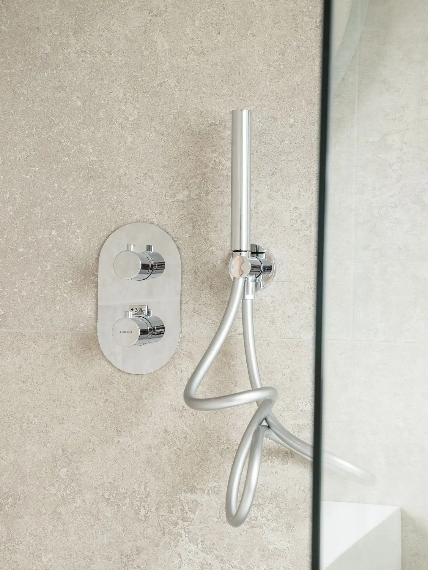 Modern en energiezuinig duplexappartement in Wilrijk foto 16