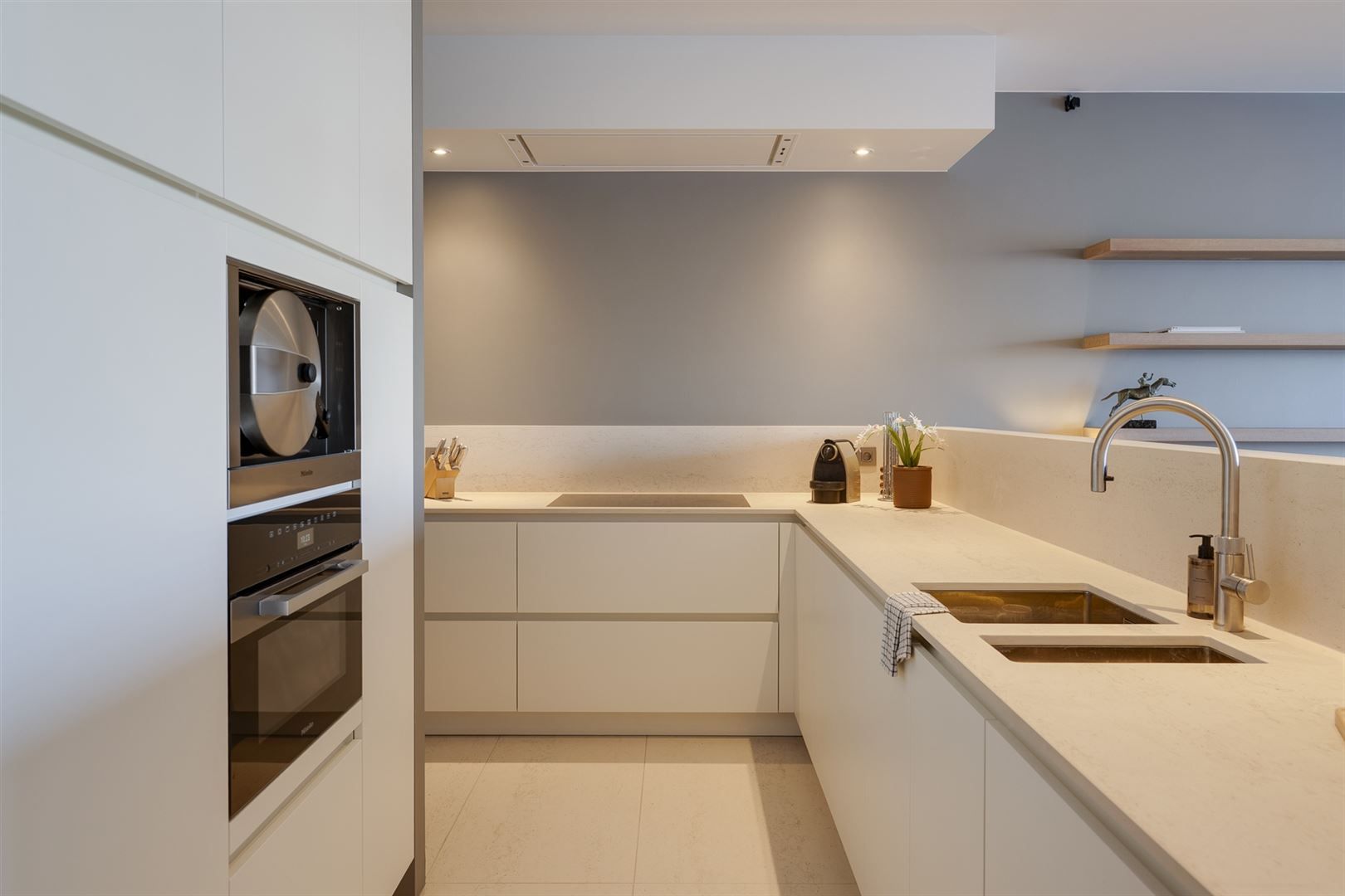 Appartement met prachtig uitzicht op Bonapartedok en MAS. foto 7