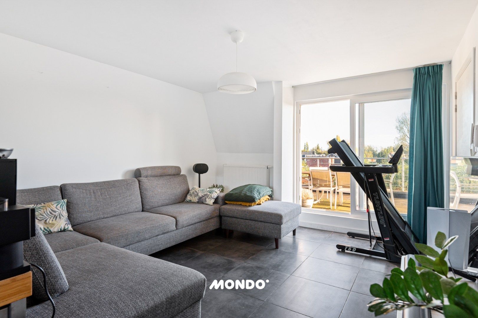 Modern duplex appartement met groot terras te Willebroek! foto 6