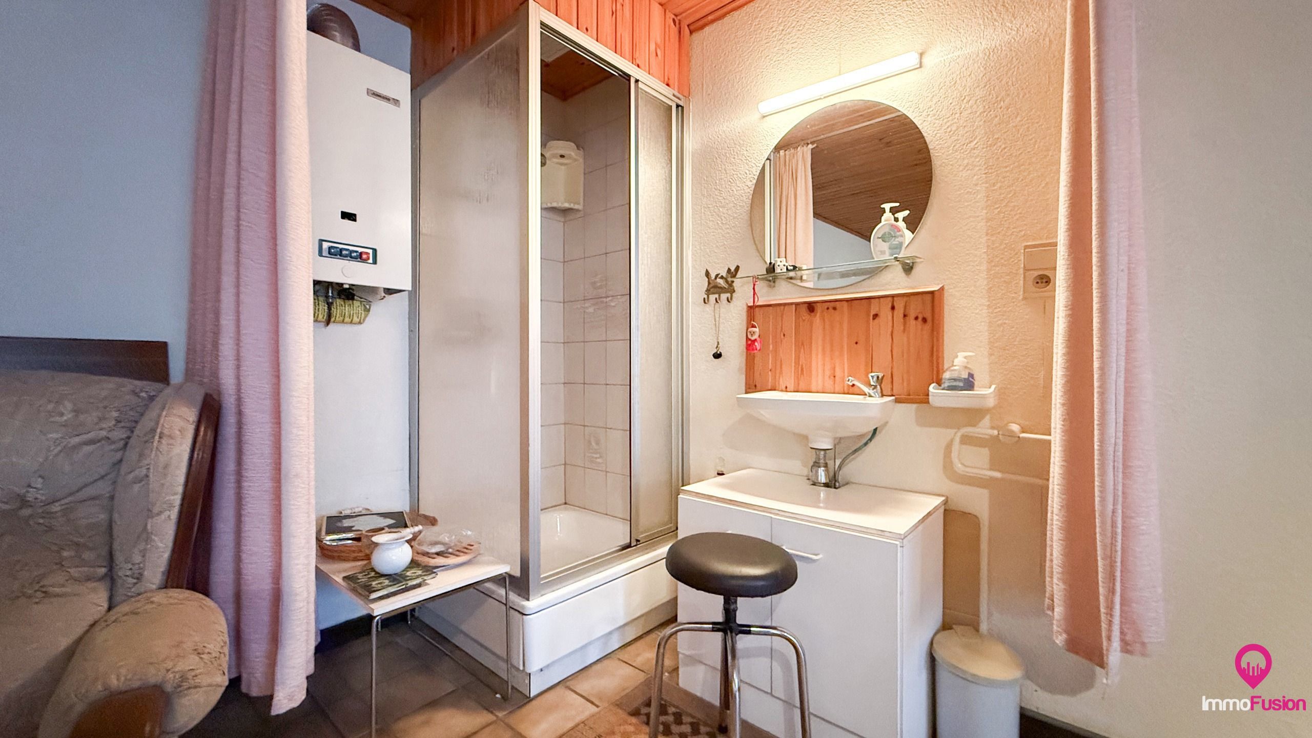 Bungalow met grote werkplaats en weide op 42 are in Alken foto 28