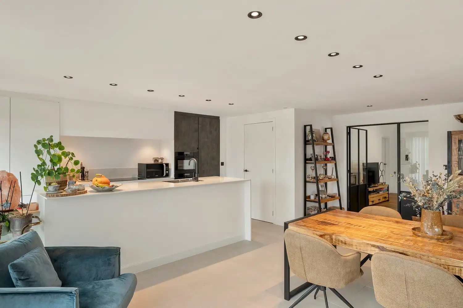 Instapklare gezinswoning met 4 slaapkamers op een perceel van 897 m² nabij het centrum van Itegem foto 12