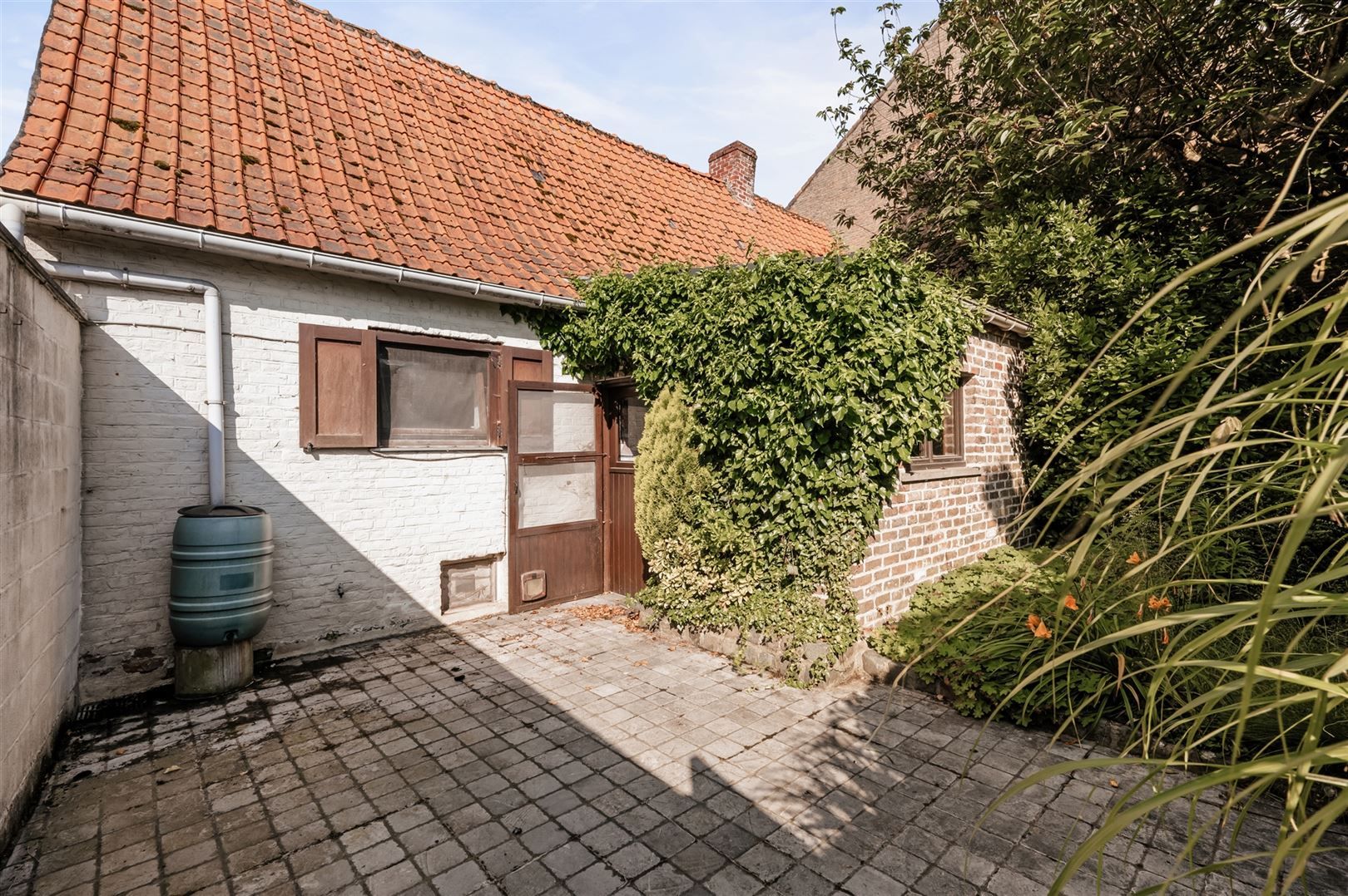 Te renoveren vrijstaande woning foto 16