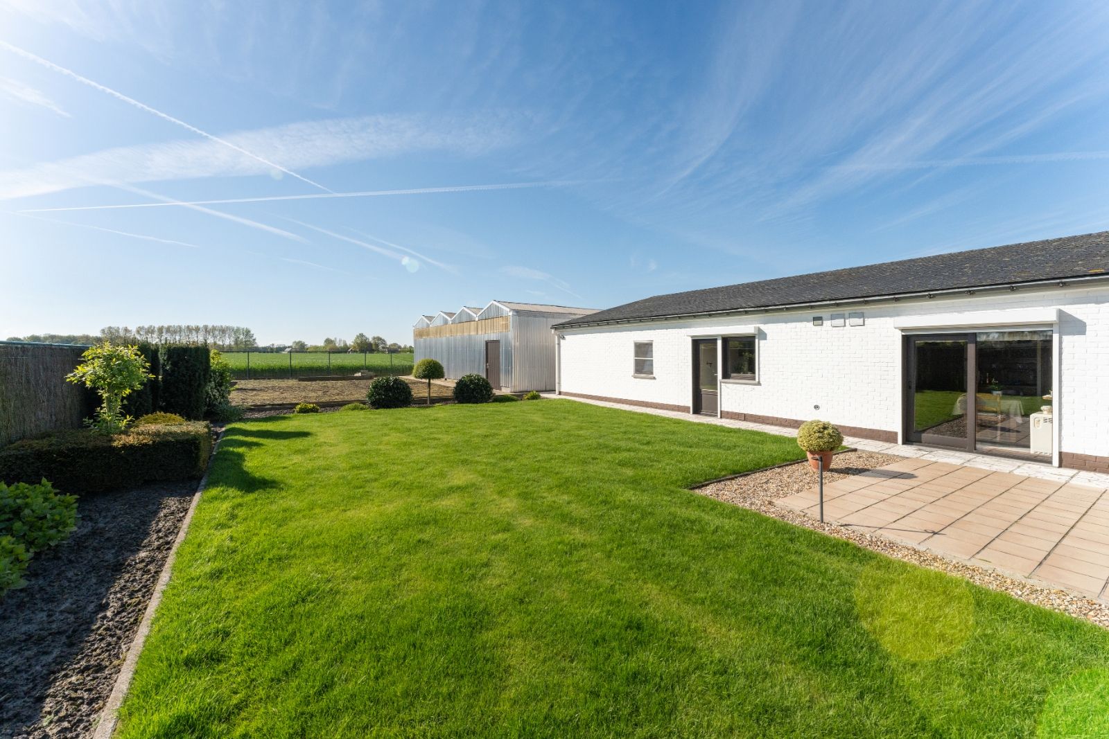 Villa met opslagruimte te huur foto 17