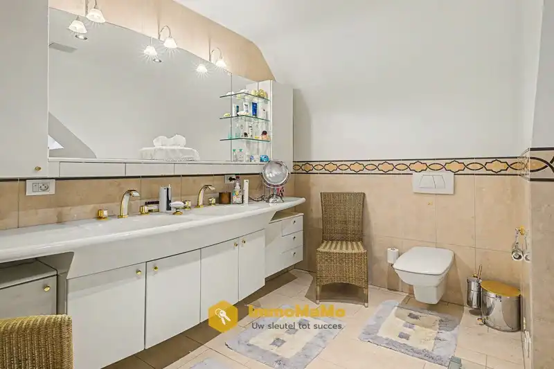STIJLVOLLE VILLA OP 10.397m2 MET AANGELEGDE PARKTUIN - TE KOOP foto 20