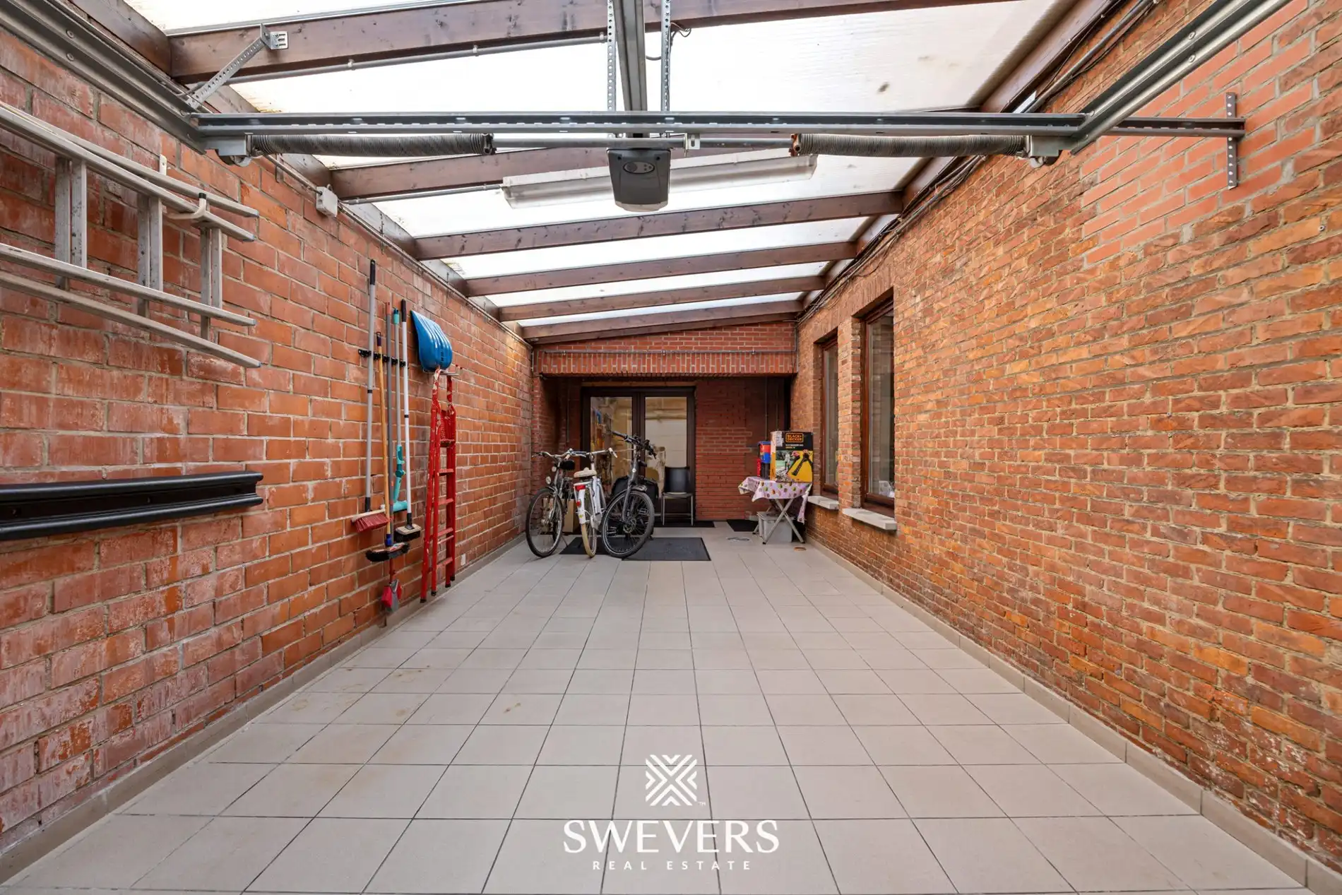 Ruime gezinswoning met vijf slaapkamers, 239 m² bewoonbare oppervlakte en zonnige tuin  foto 20