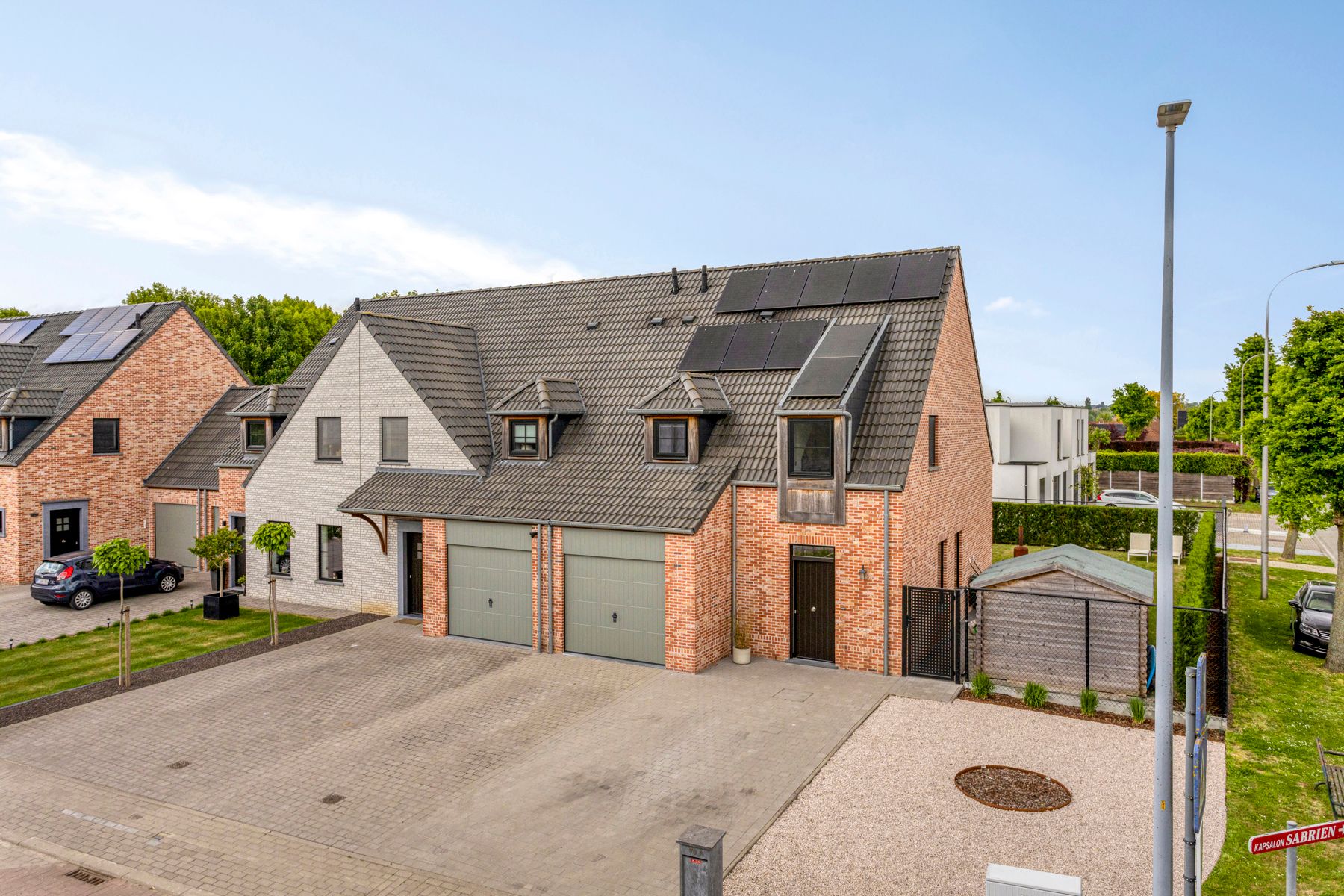 Charmante woning in Pastoriestijl met zonnepanelen! foto {{pictureIndex}}