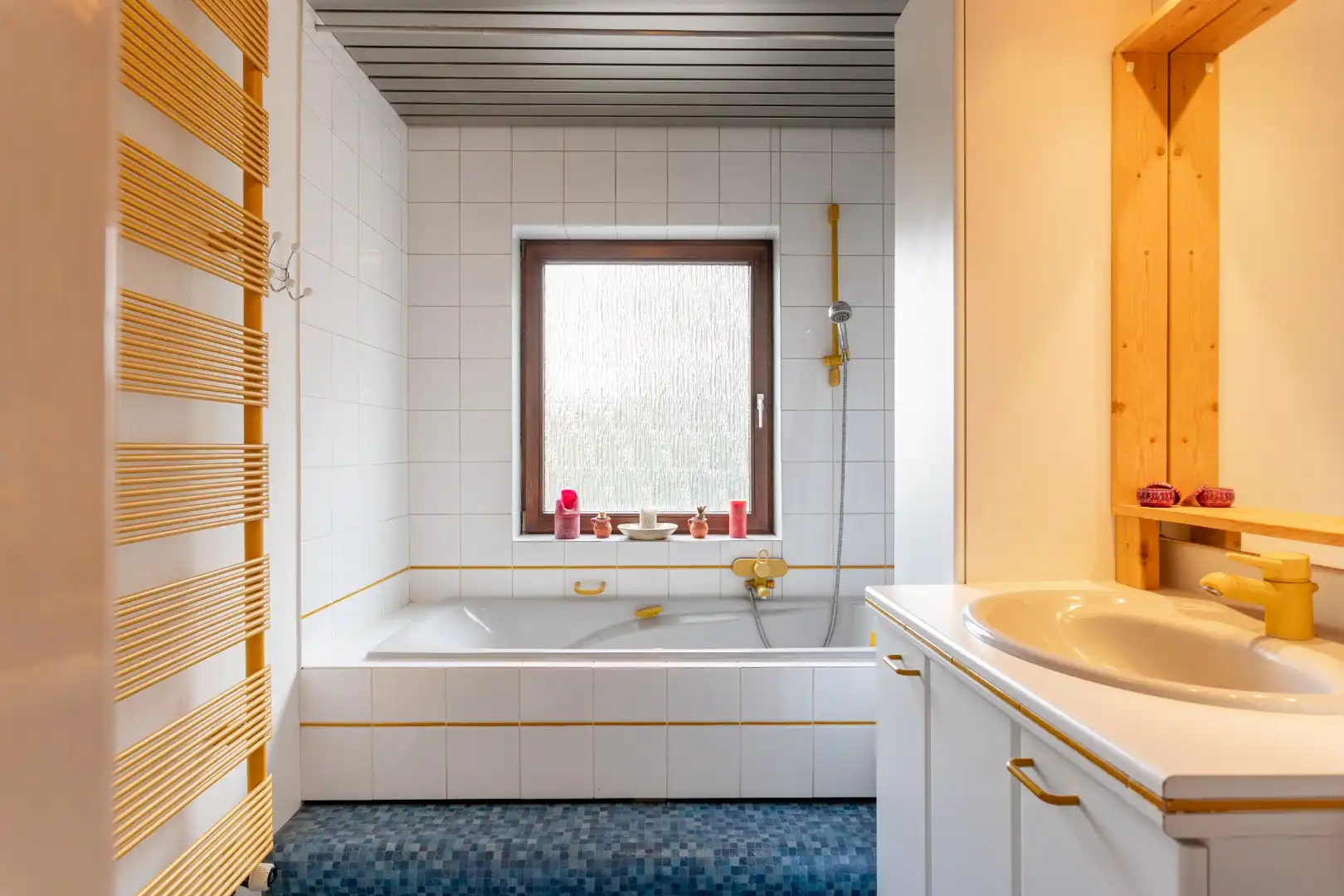 Instapklare woning met 4 slpk te Halle foto 17
