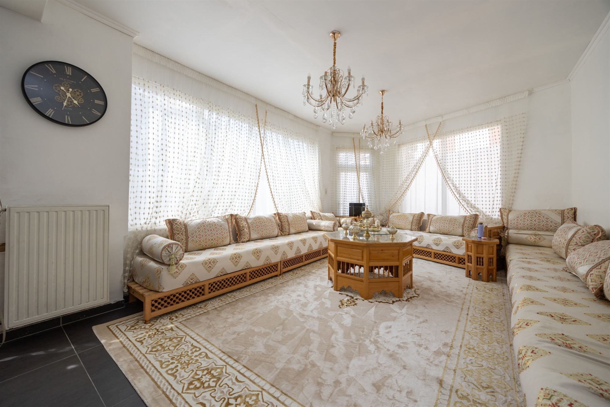 Ruime gezinswoning met zes slaapkamers te Mechelen foto 3