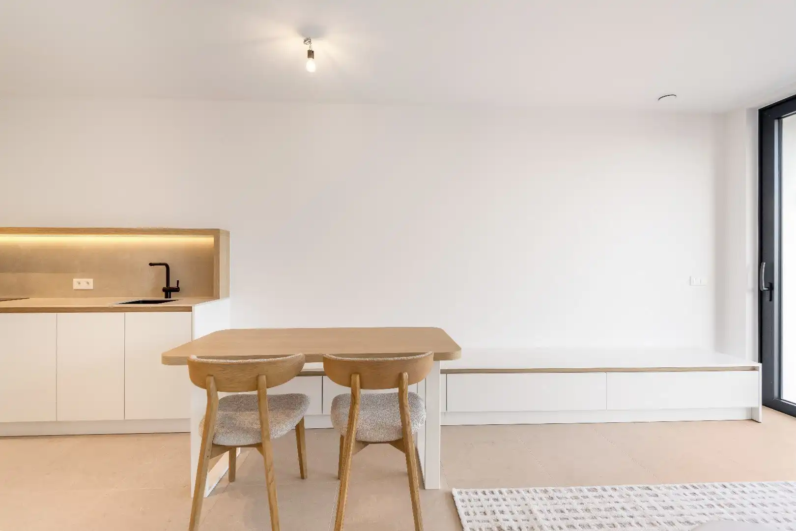 Volledig afgewerkt nieuwbouw app. met open zicht, centraal gelegen te Knokke foto 11