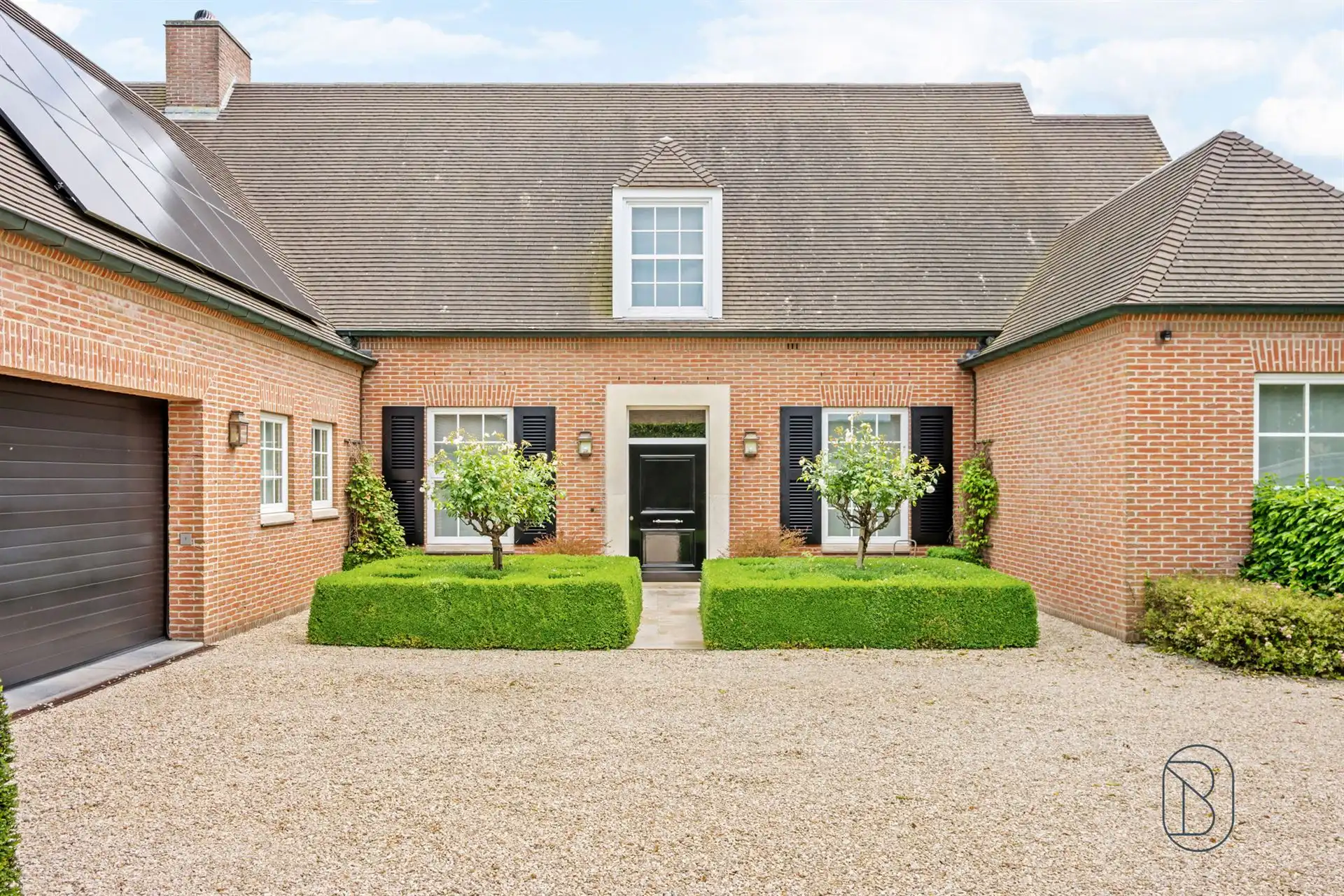Exclusieve villa met praktijk/kantoor en prachtige tuin foto 19