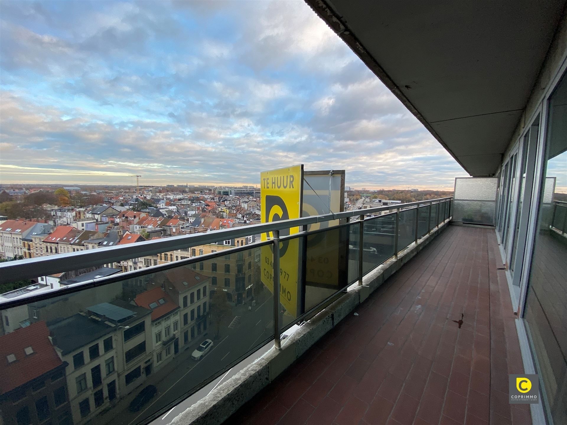 2 slaapkamer appartement met terras in de gezellige Markgravebuurt foto 4