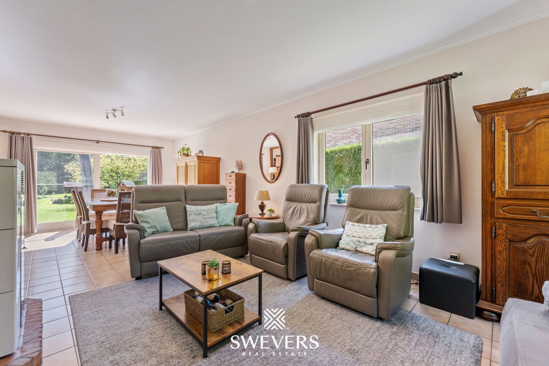 Verzorgde woning met 3 slaapkamers en rustig gelegen op zonnig perceel van 42a foto 3