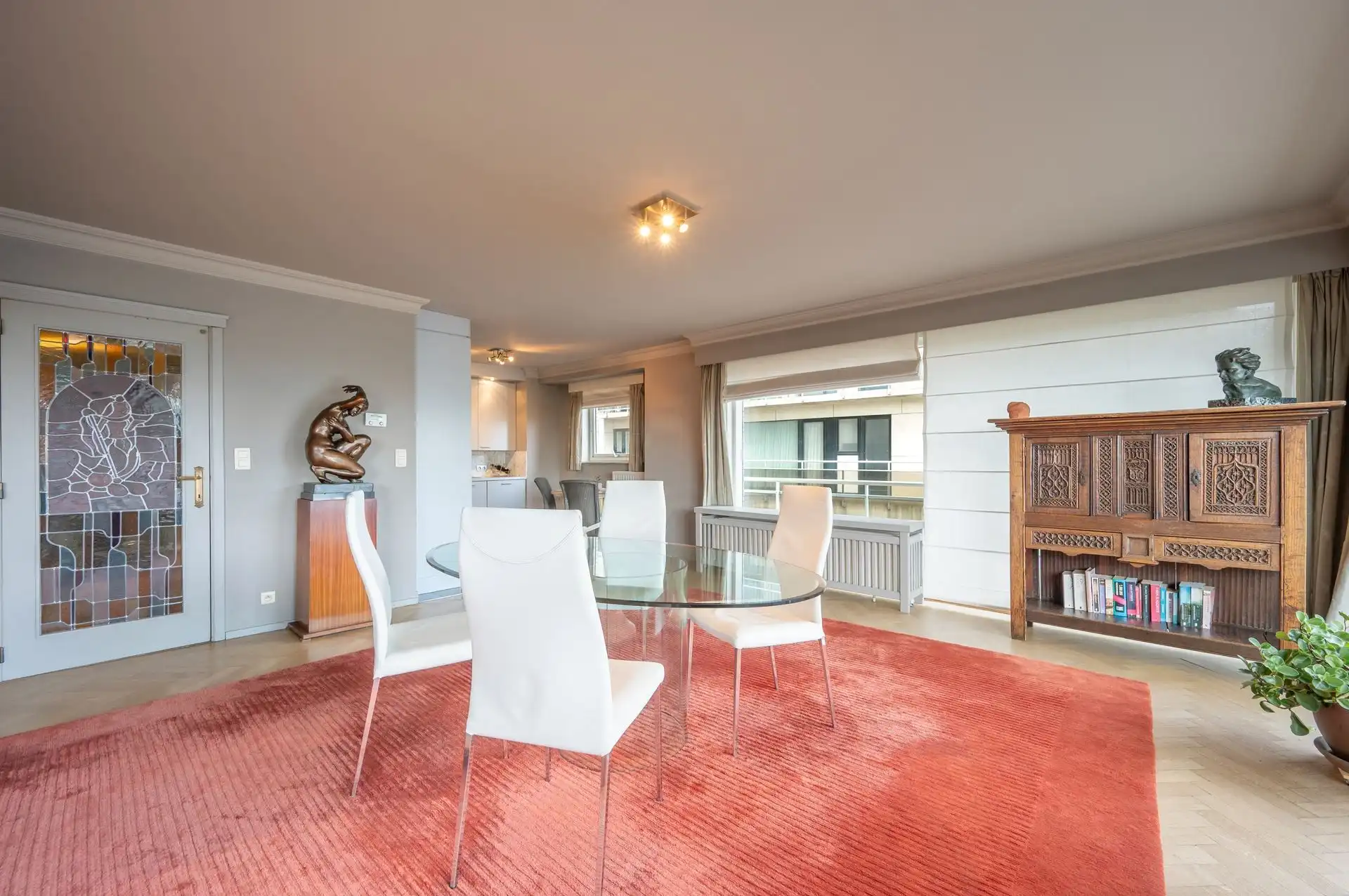 Ruim appartement met 3 slaapkamers op absolute toplocatie foto 8