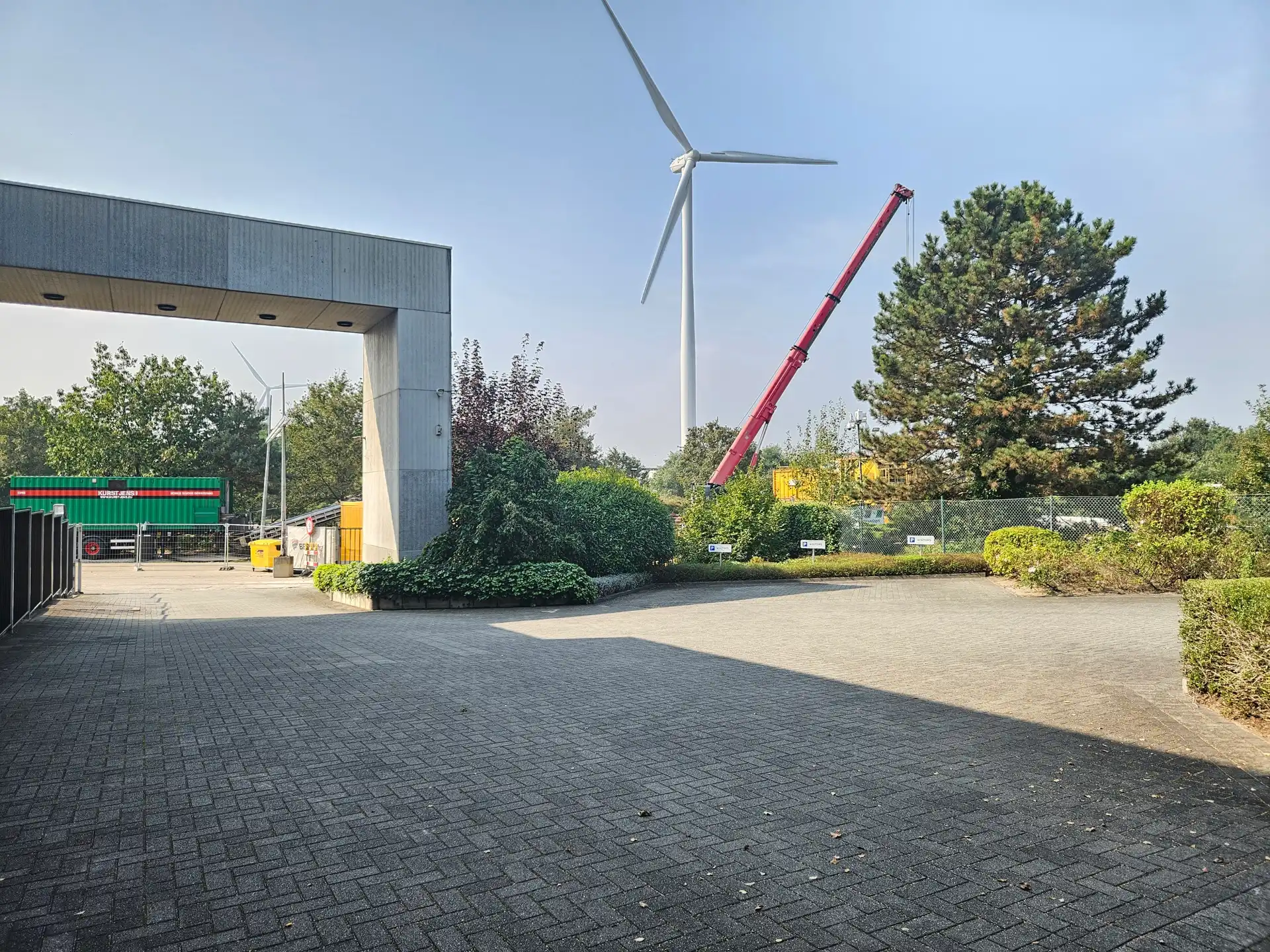 SEMI-INDUSTRIEEL GEBOUW OP ZICHTLOCATIE foto 23