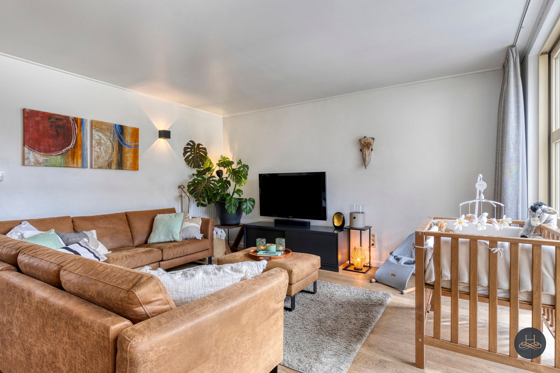 Sfeervolle, deels gerenoveerde woning met ruime diepe tuin foto 5