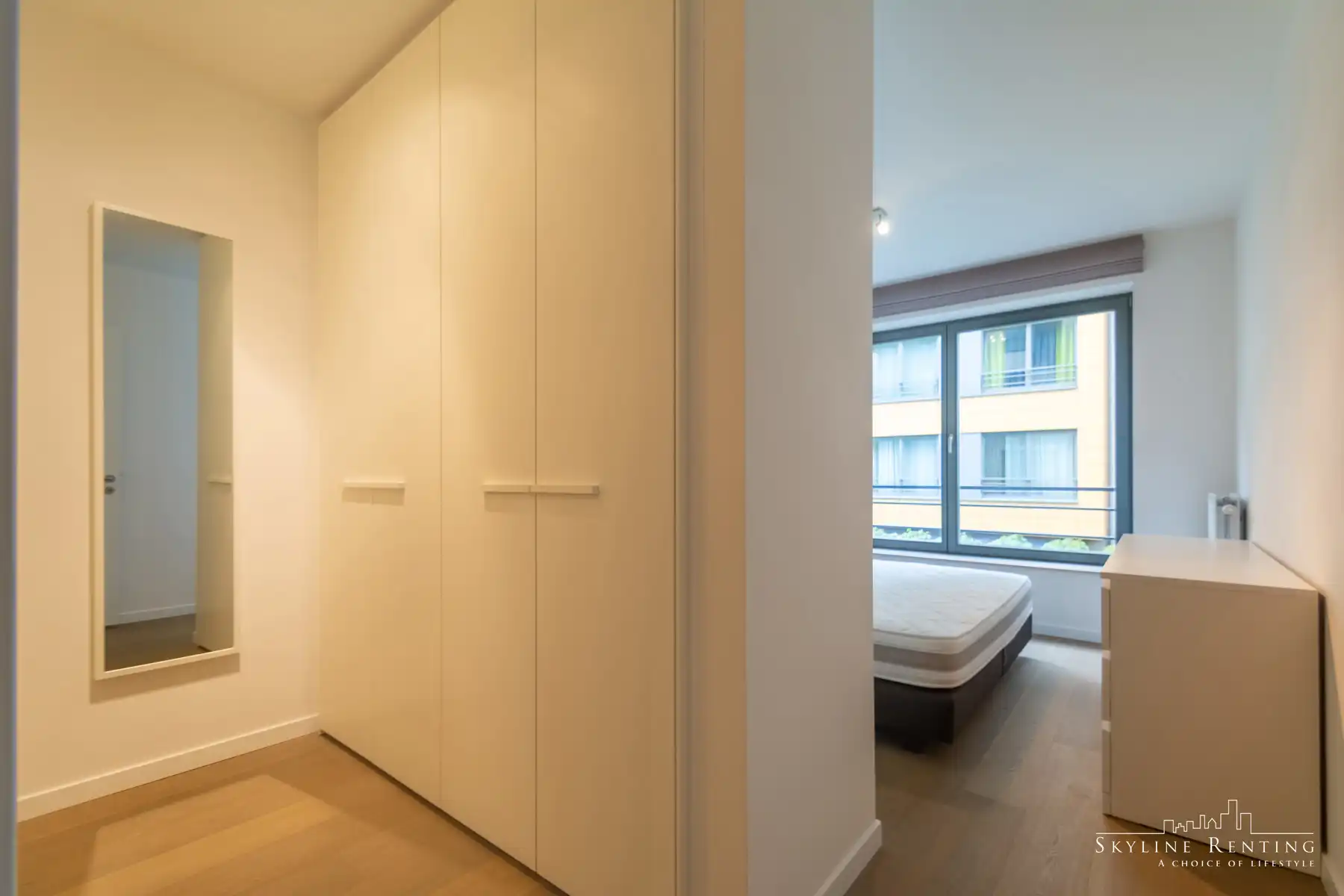 Prachtig ingericht app. 2 kamers + terras (NATO gebied) foto 10