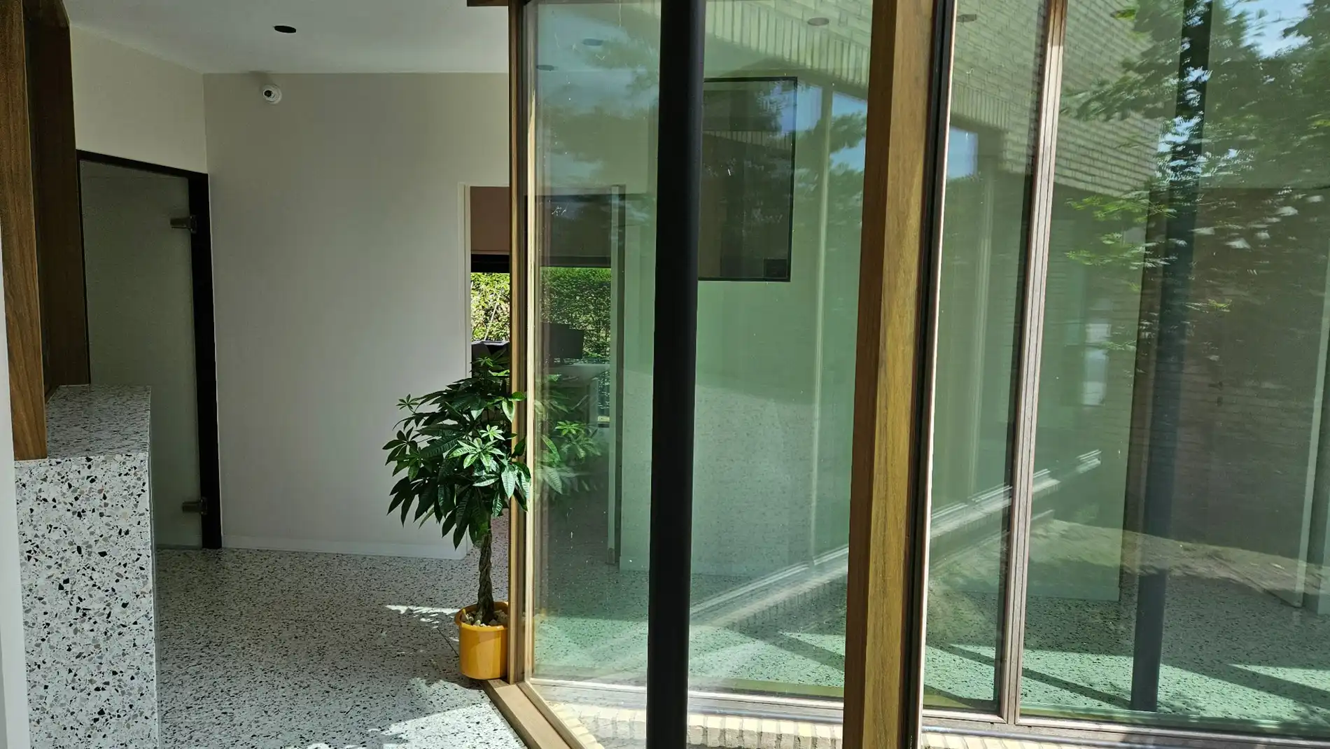 Praktijkruimte of Kantoor in een prachtig gebouw nabij Berlare centrum  foto 7