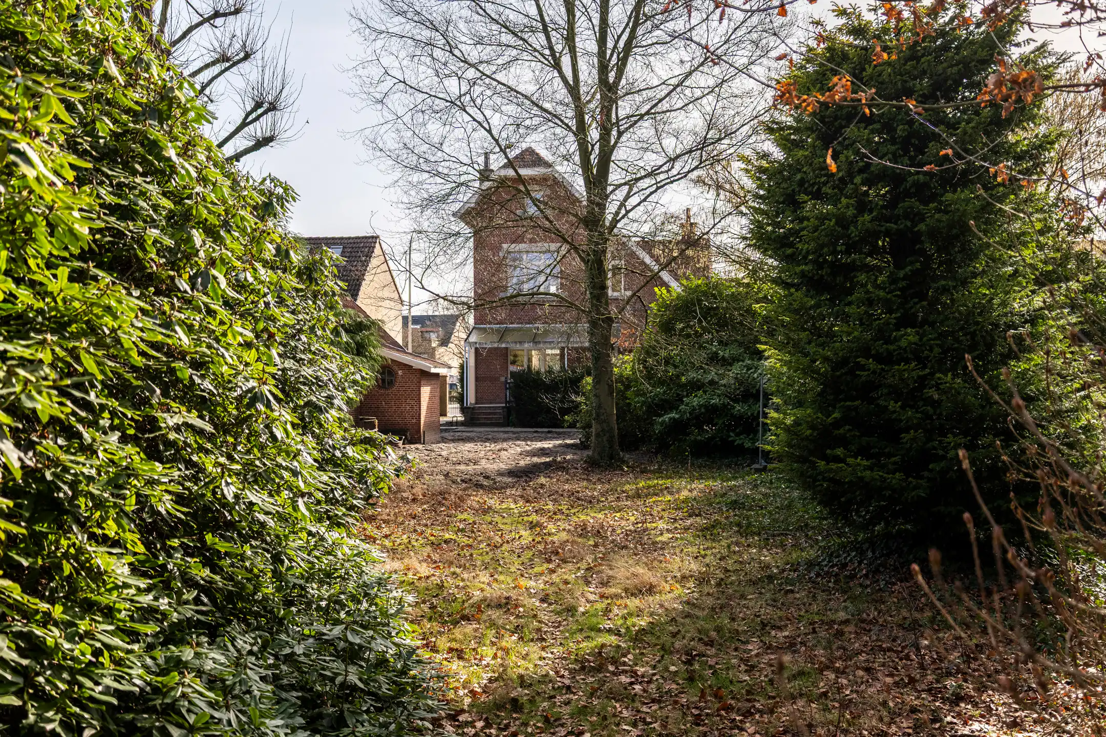 Authentiek gerenoveerd vrijstaand herenhuis te Zoersel! foto 34