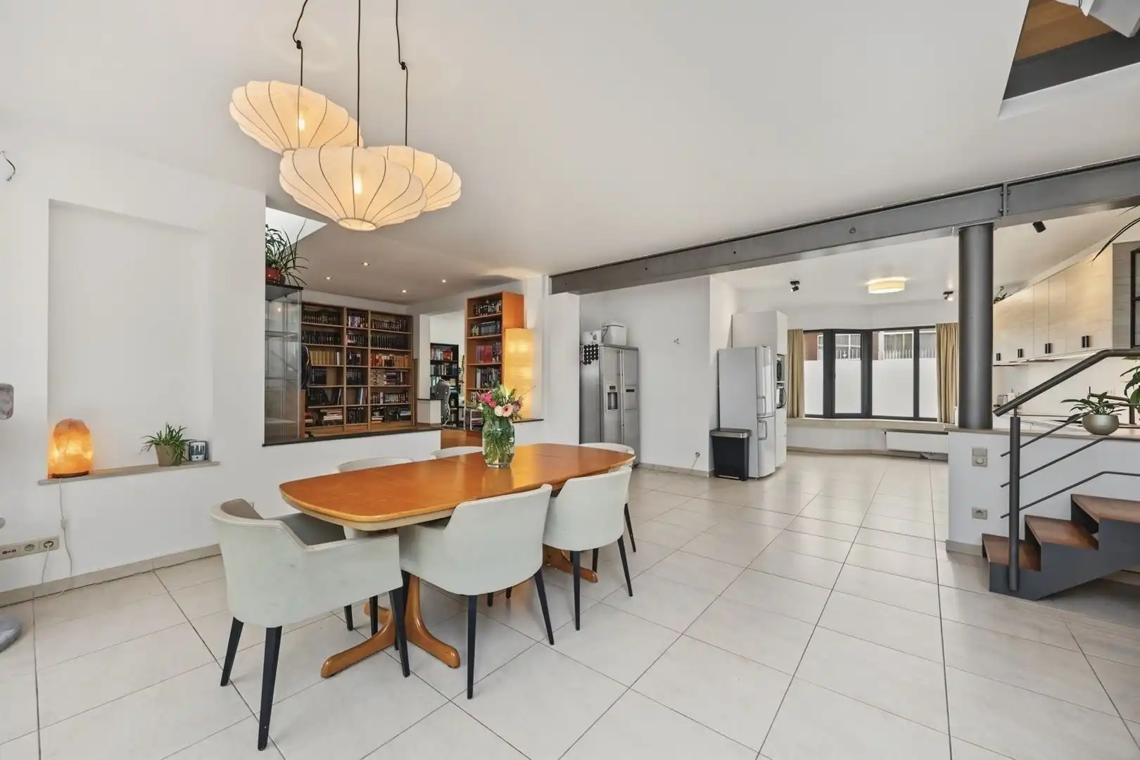 Een ruime, lichtrijke woning met uitbreidingsmogelijkheden in het hart van Zemst foto 4