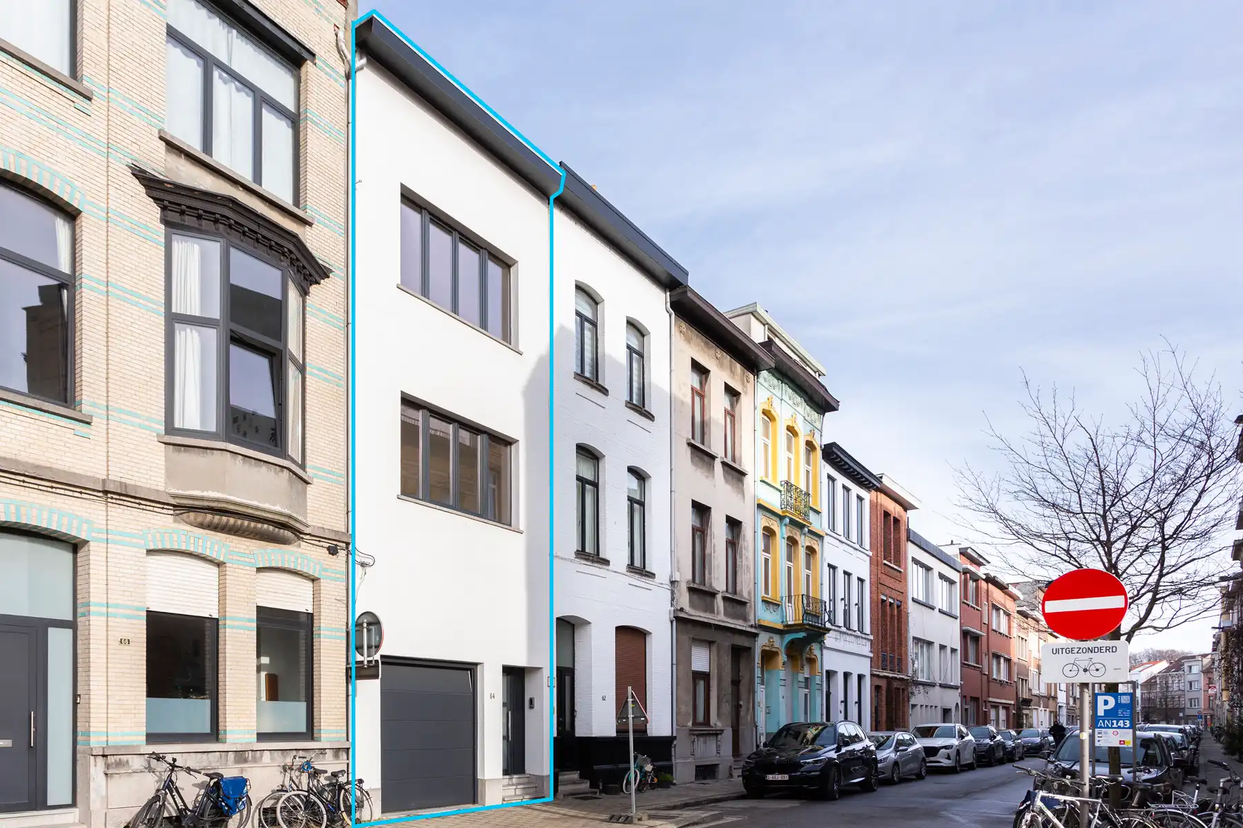 Bel-étage woning met inpandige garage nabij het Zuid foto {{pictureIndex}}