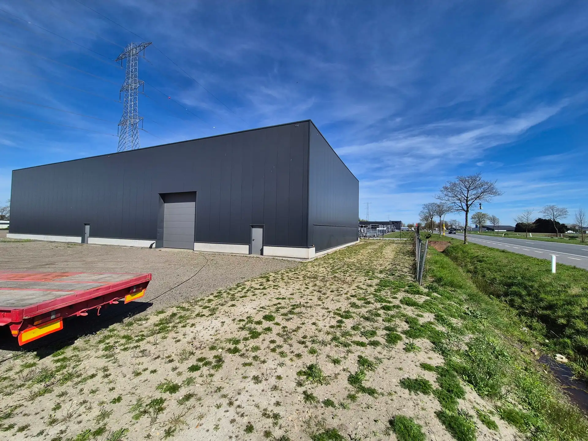 Te koop: Perceel van 17.359m² op IT Kanaal-Noord te Bree foto 2