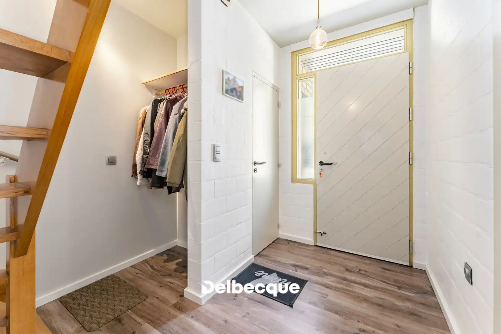 Perfect onderhouden halfopen woning met ruime tuin in residentiële woonwijk te St-Kruis foto 14