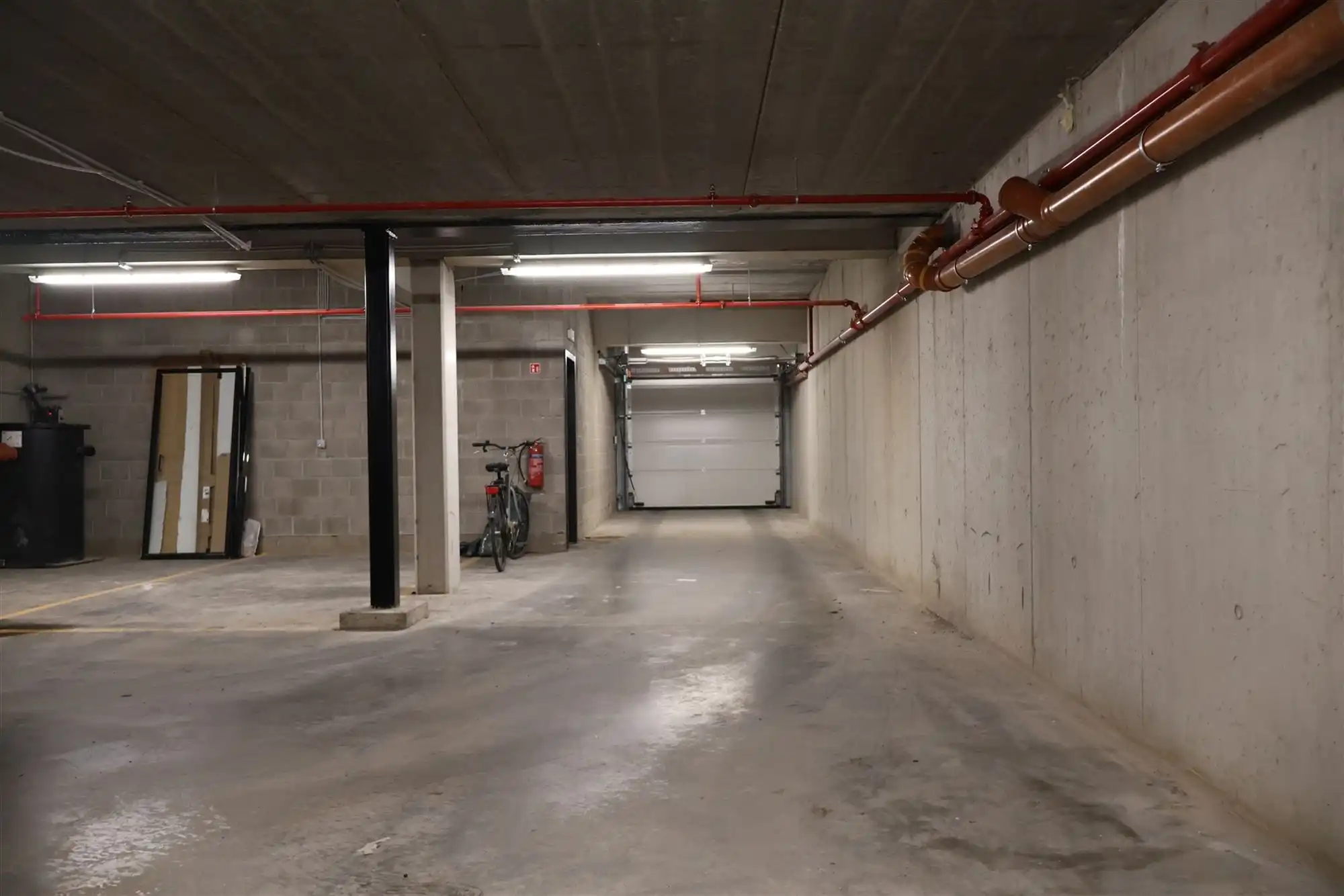 Ondergrondse autostaanplaats foto 5