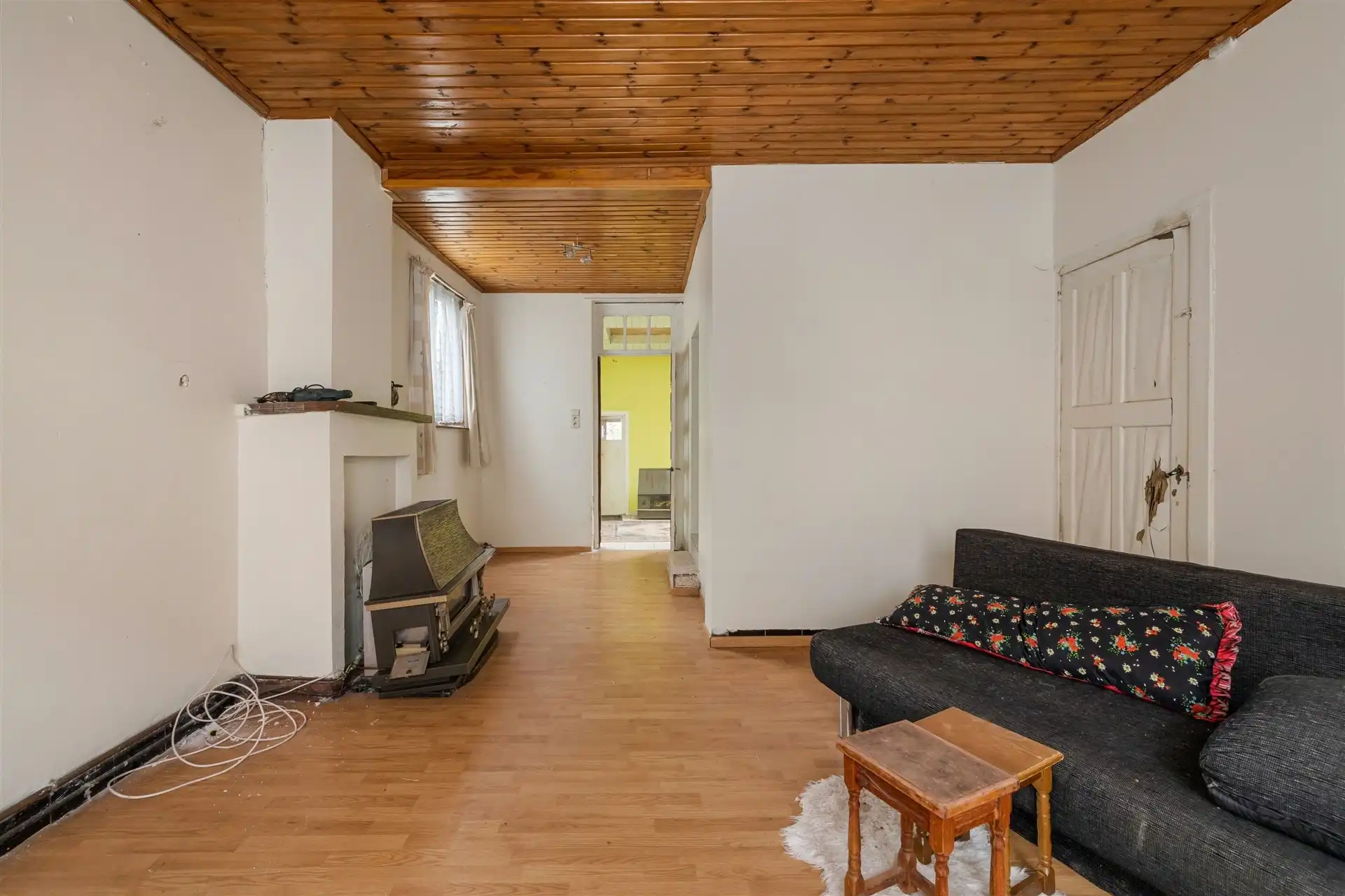 Te renoveren halfopen bebouwing in het centrum van Sint-Gillis-Waas foto 3