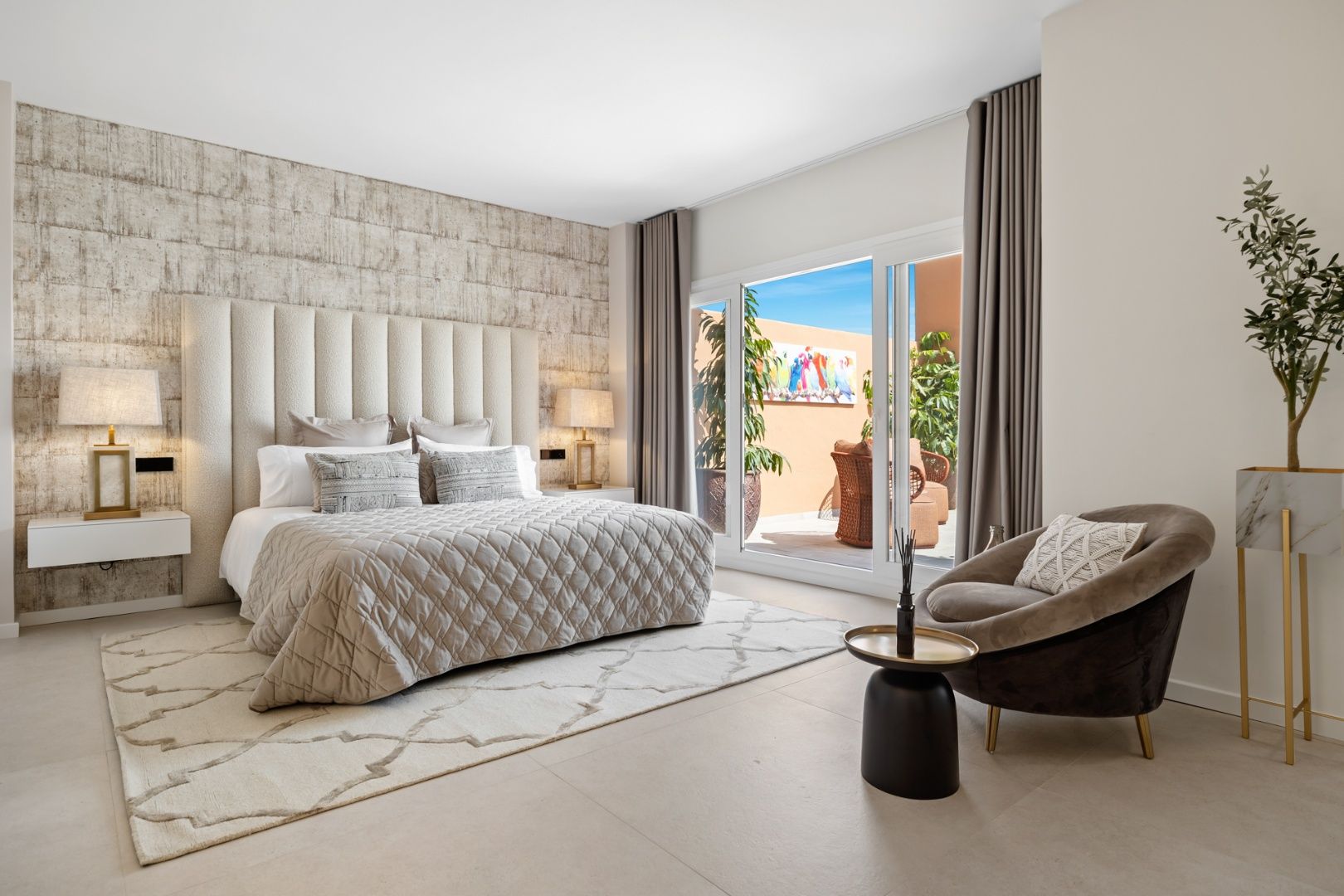 VOLLEDIG GERENOVEERDE DUPLEX PENTHOUSE IN NUEVA ANDALUCIA: TOPLOCATIE foto 14