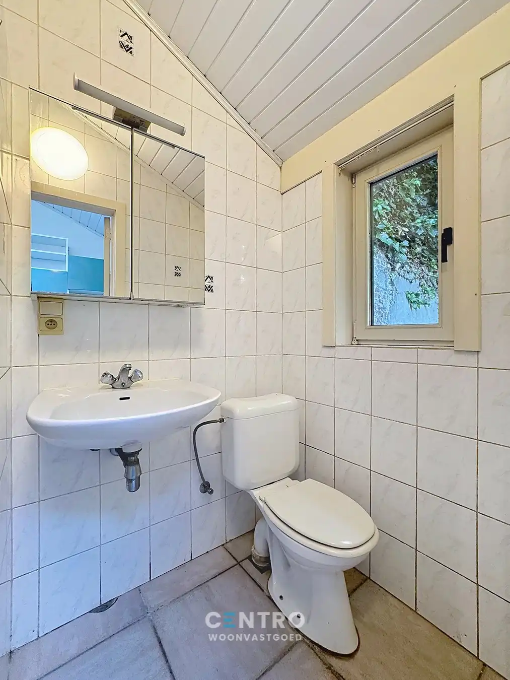 Uiterst CHARMANT gelegen woning met 3 slpks en ZUIDger. tuin! foto 7