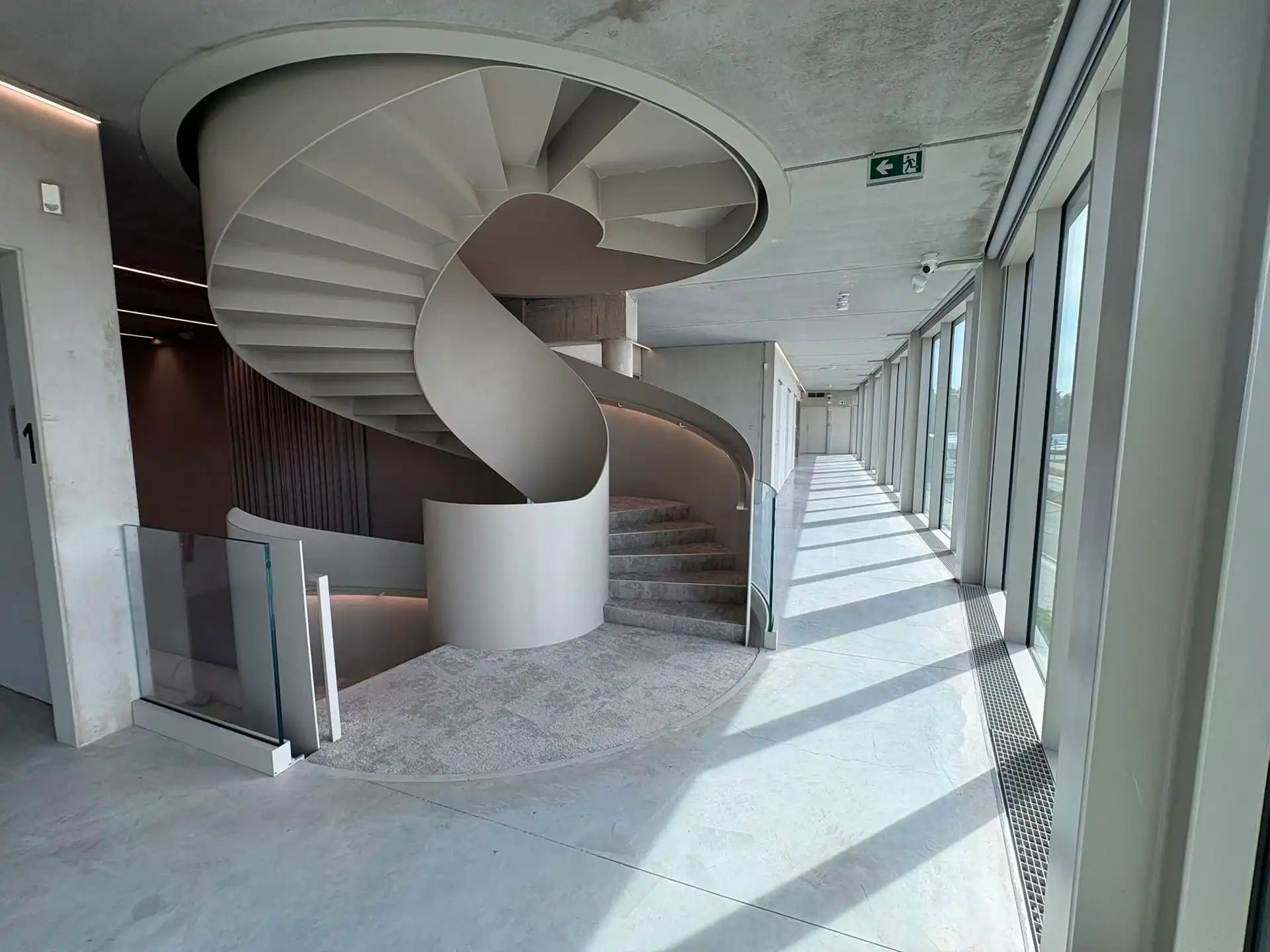 Moderne kantoorruimte 445 m² op toplocatie E17 in Lokeren foto 13