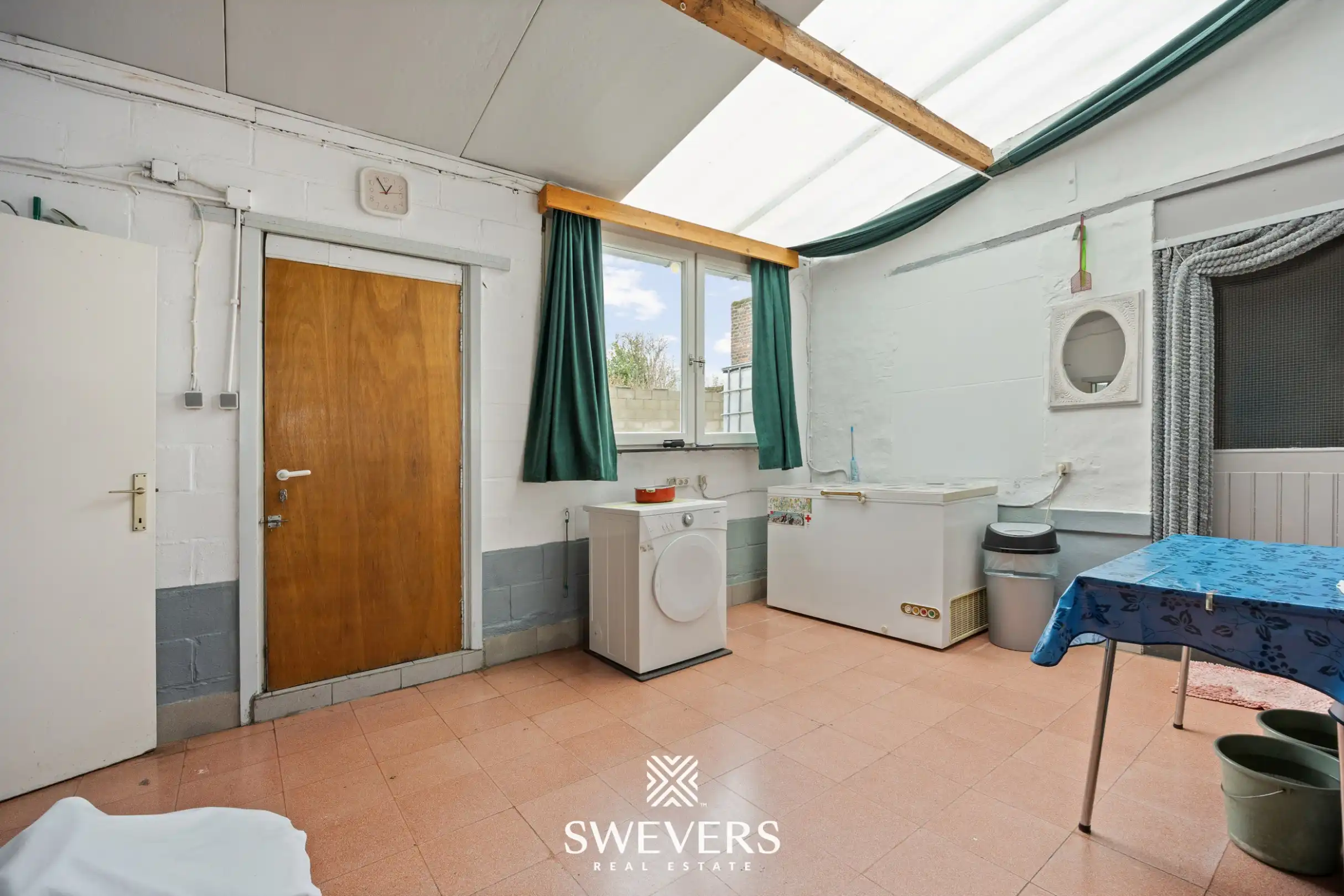 Ruime gezinswoning met 4 slaapkamers, inpandige garage en een ruime tuin foto 15