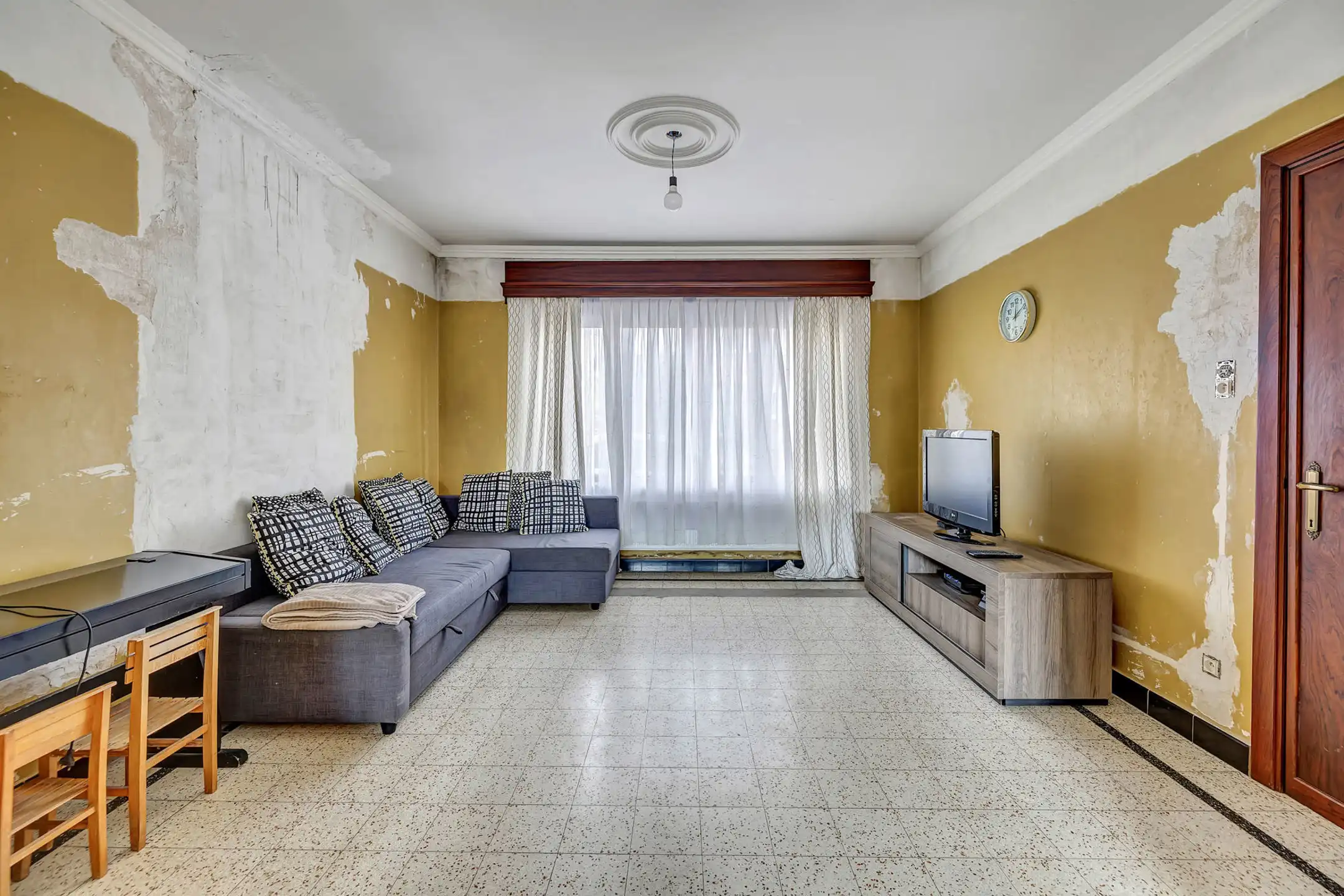 Verder af te werken woning nabij het centrum van Ninove foto 5